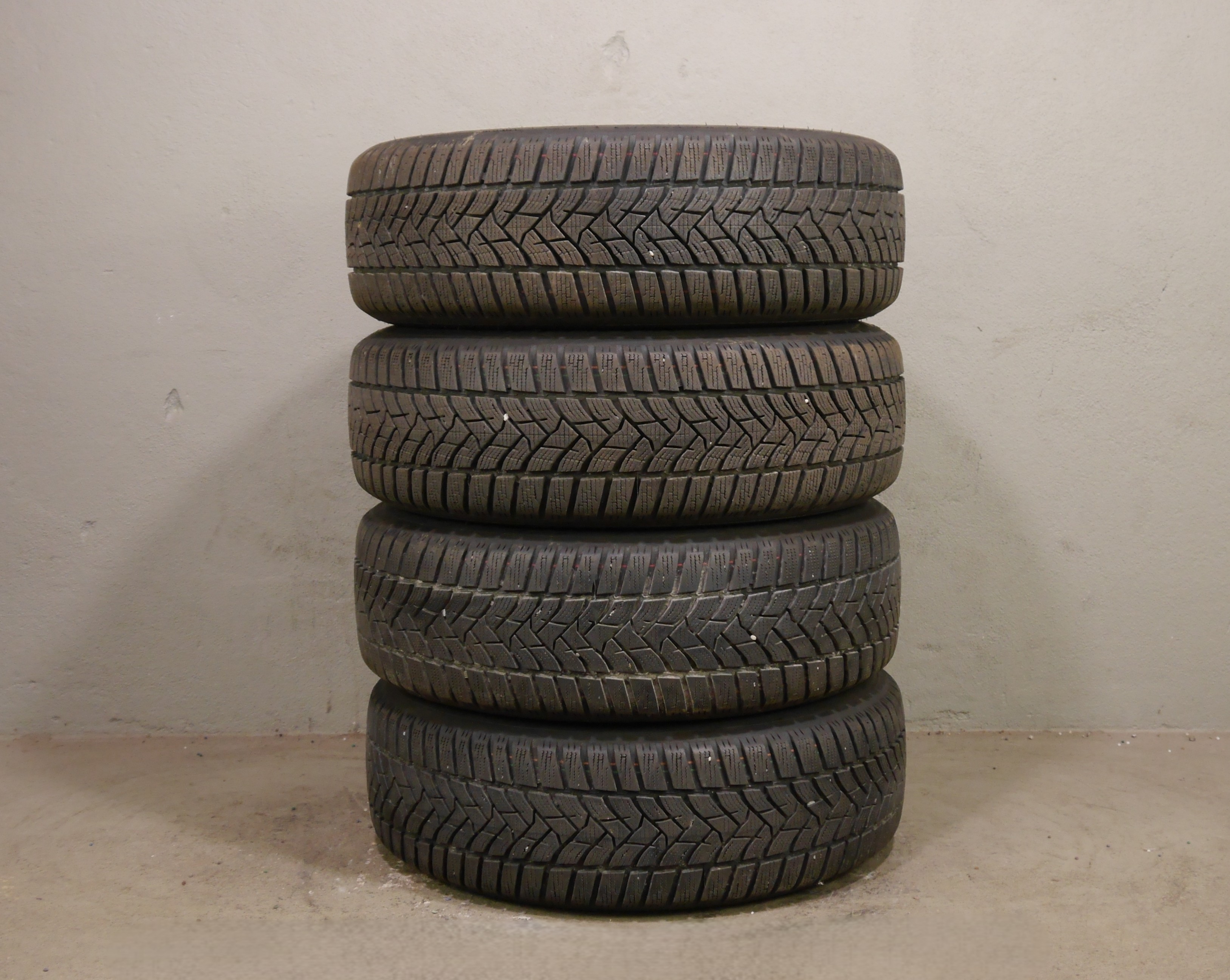 VW T-Roc Stahlradsatz – Winter 205/60 R16 96H – 5Q0601027CJ/CK