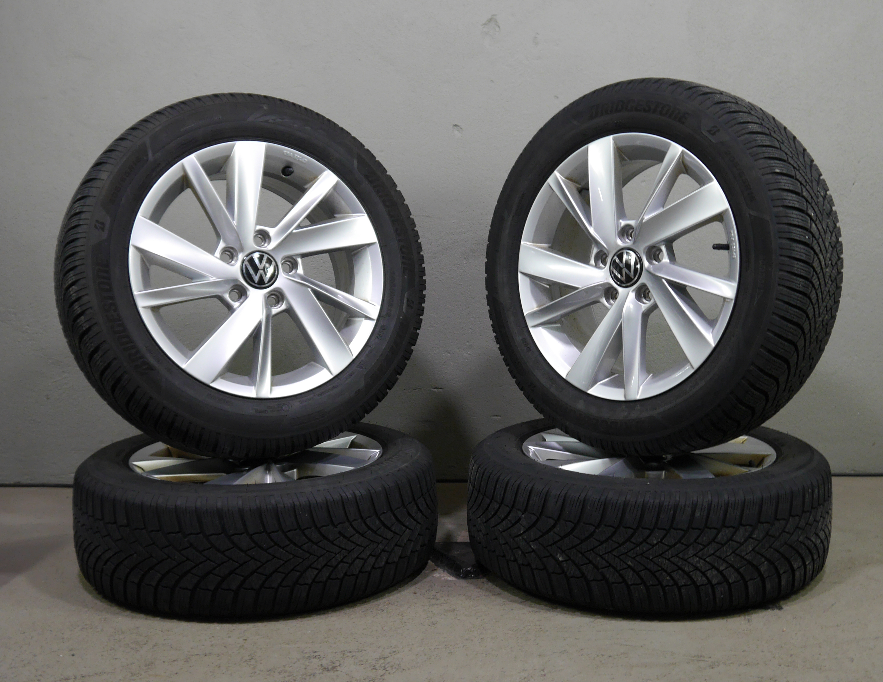 Volkswagen Golf Aluradsatz – Winter 205/55 R16 91H - 5H0071496