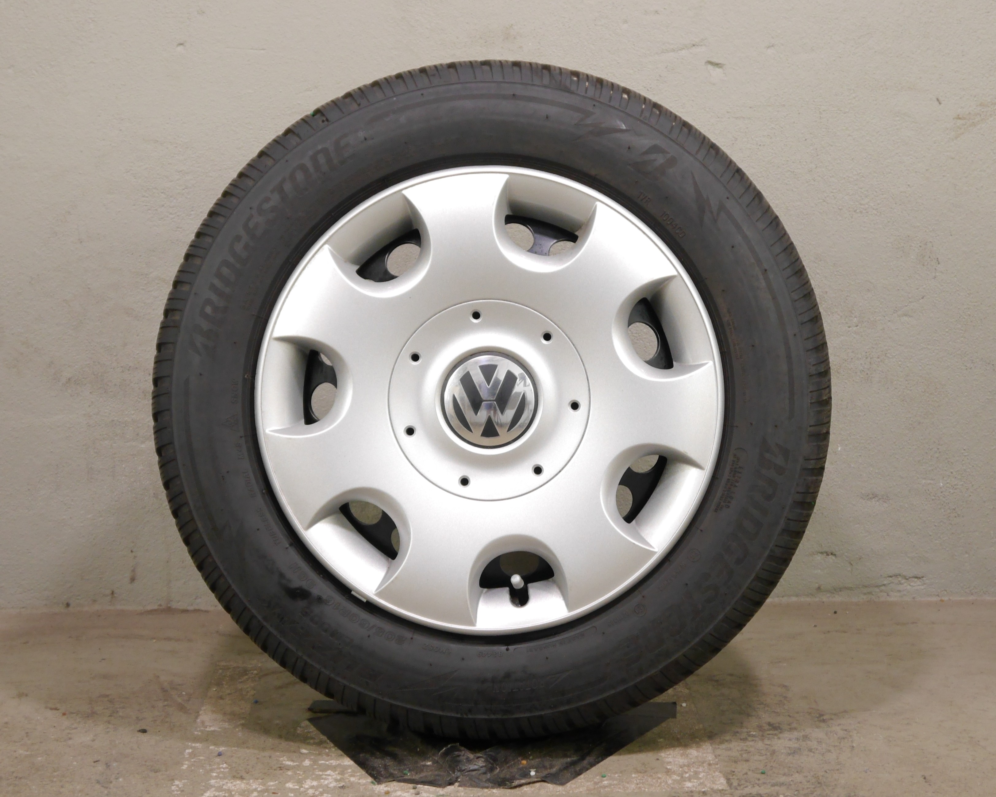 VW Caddy Stahlradsatz – Winter 205/60 R16 96H – 5R3601027/B