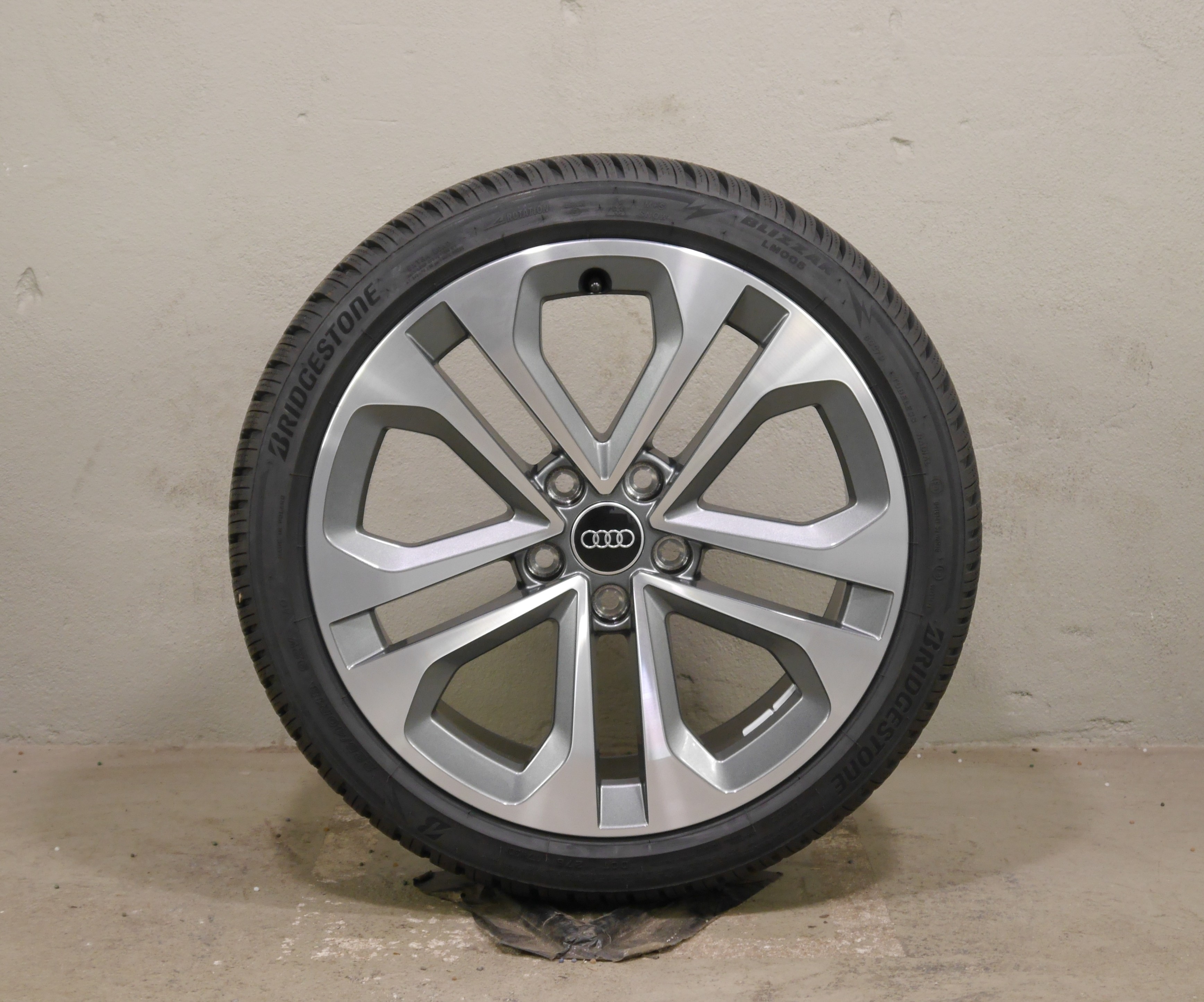 Audi A3 Aluradsatz – Winter 225/40 R18 92V (AO) – 8Y0601025CE