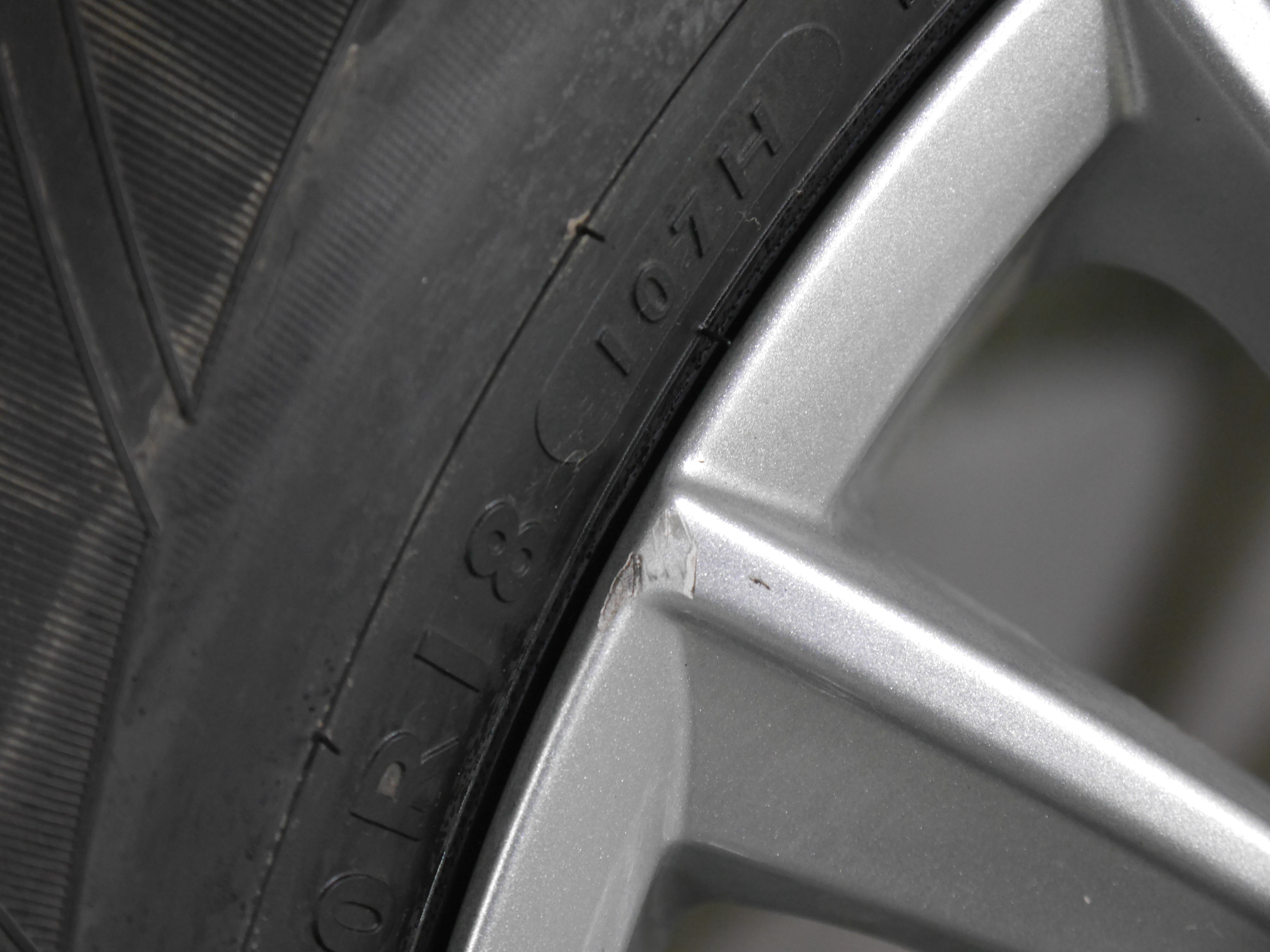 Audi Q5 FY Sportback Aluradsatz – Winter 235/60 R18 107H (AO) – KBA 48476
