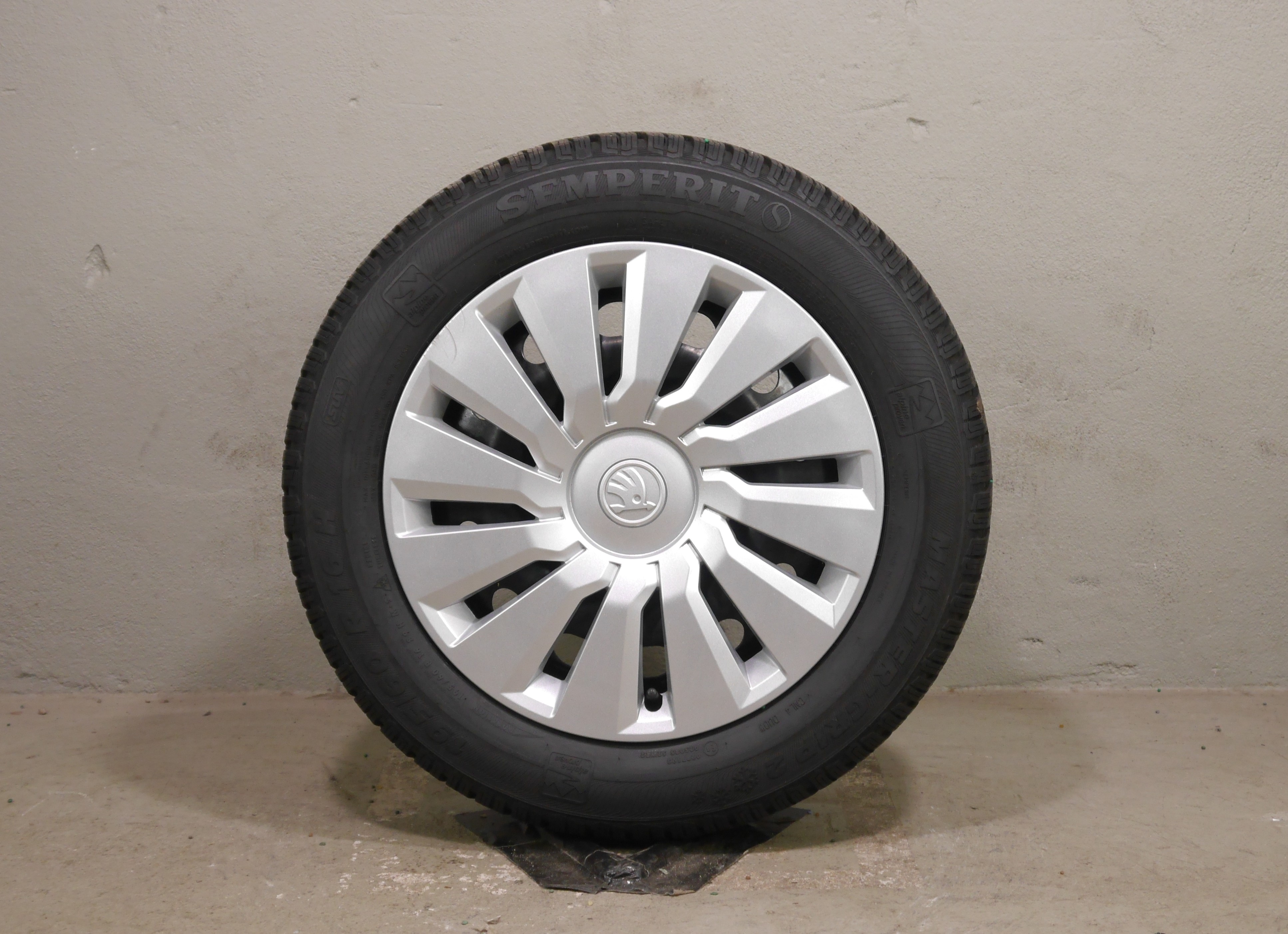 Skoda Scala Stahlradsatz – Winter 195/60 R16 89H (AO) – 2Q0601027H/AE