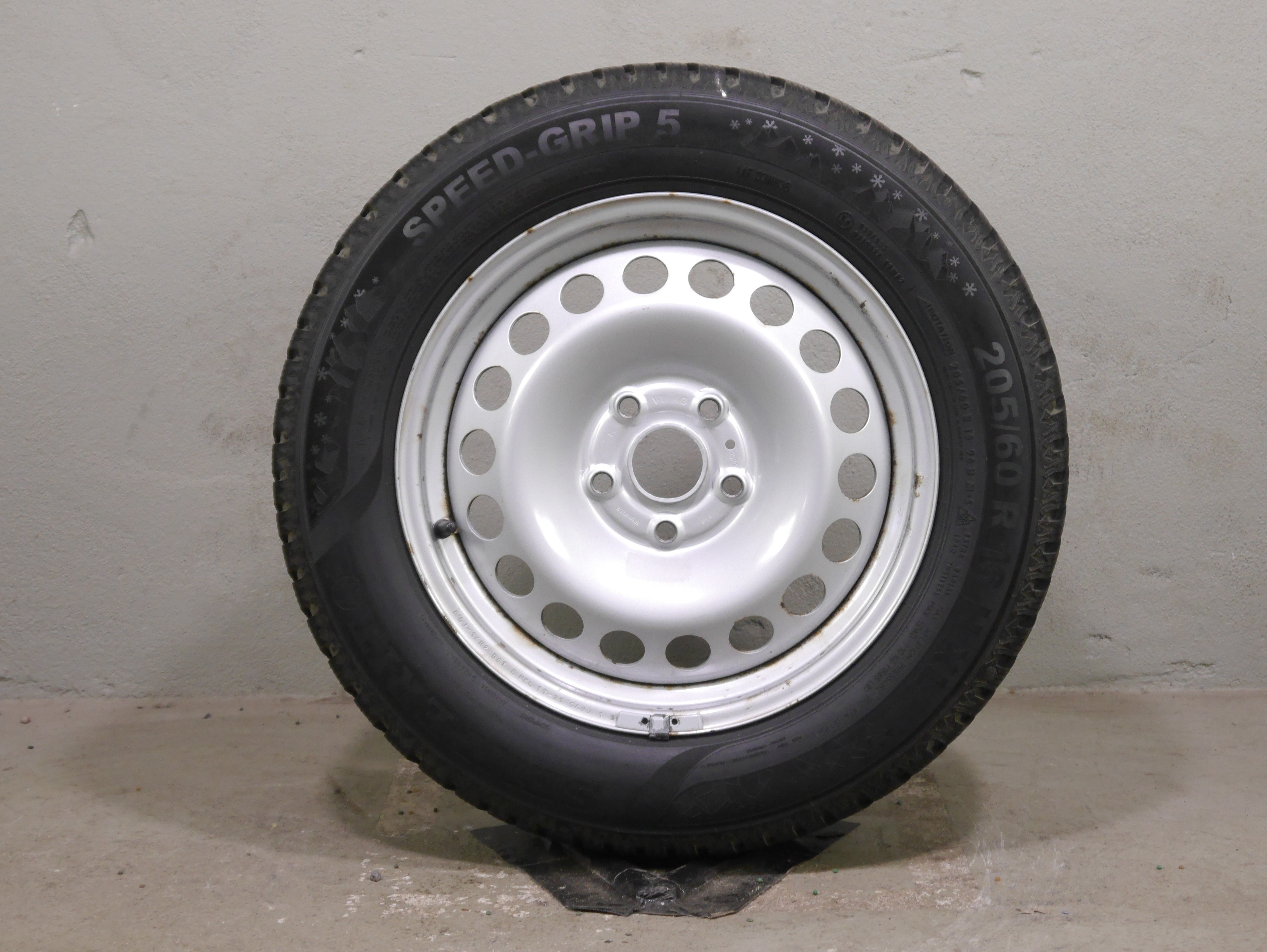 Volkswagen Caddy Maxi Stahlradsatz – Winter 205/60 R16 96H – 5R3601027/B