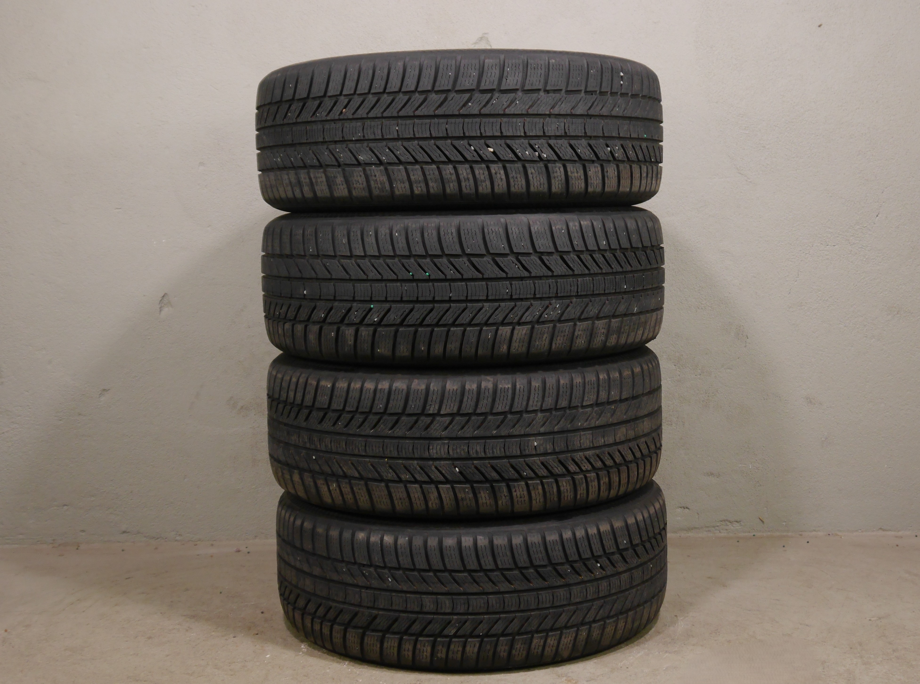 ŠKODA Octavia 5E Aluradsatz – Winter 225/45 R18 95V – 5E3601025AP