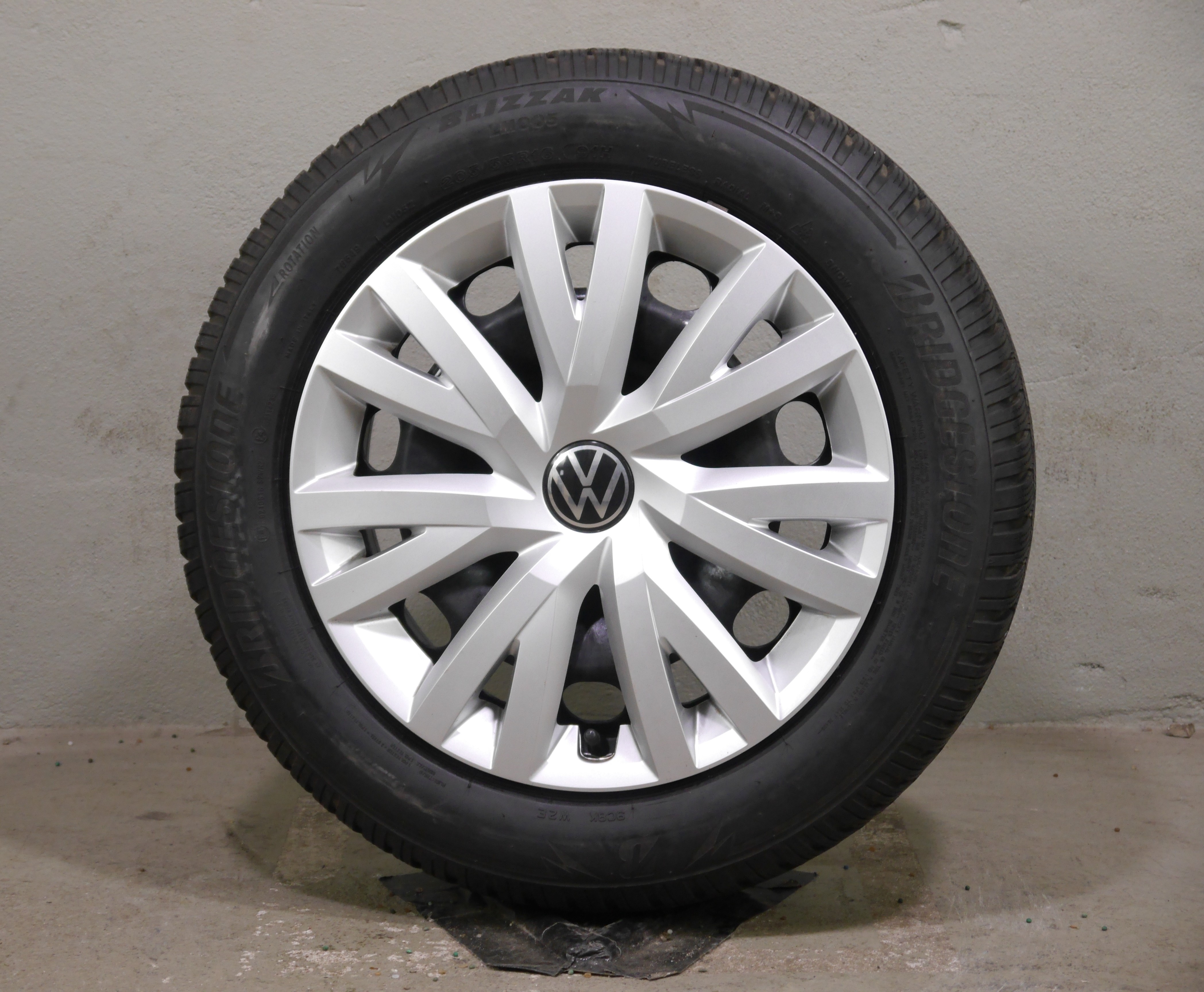 Volkswagen Golf Variant Stahlradsatz – Winter 205/55 R16 91H – 5Q0601027BQ