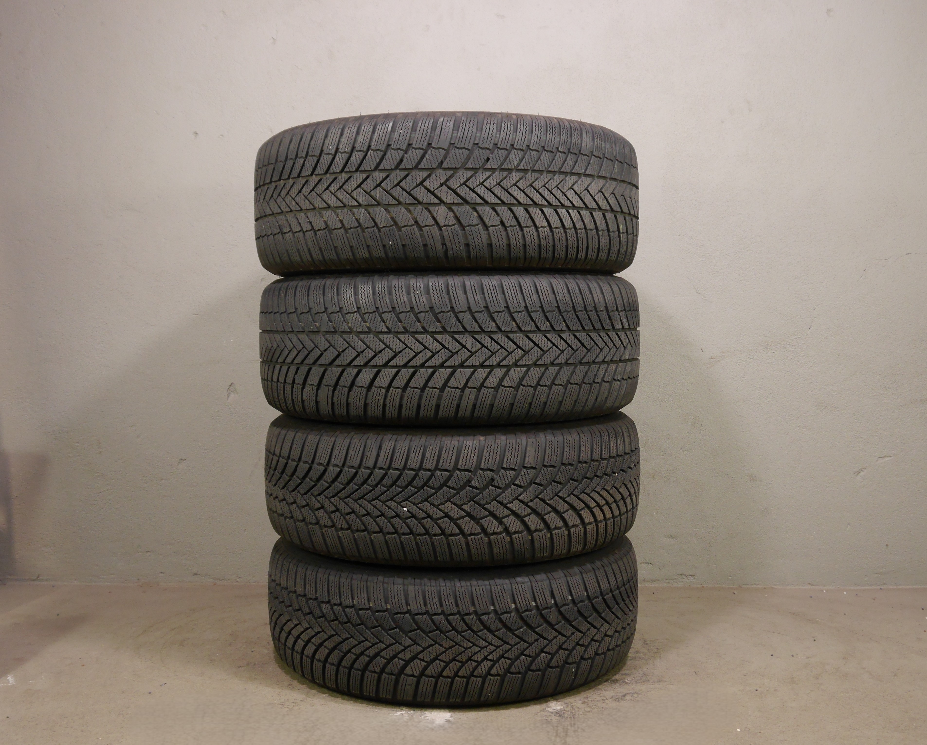 VW ID.4 ID.5 Aluradsatz – Winter 235/55 R19 101T 255/50/19 - 11A601025M