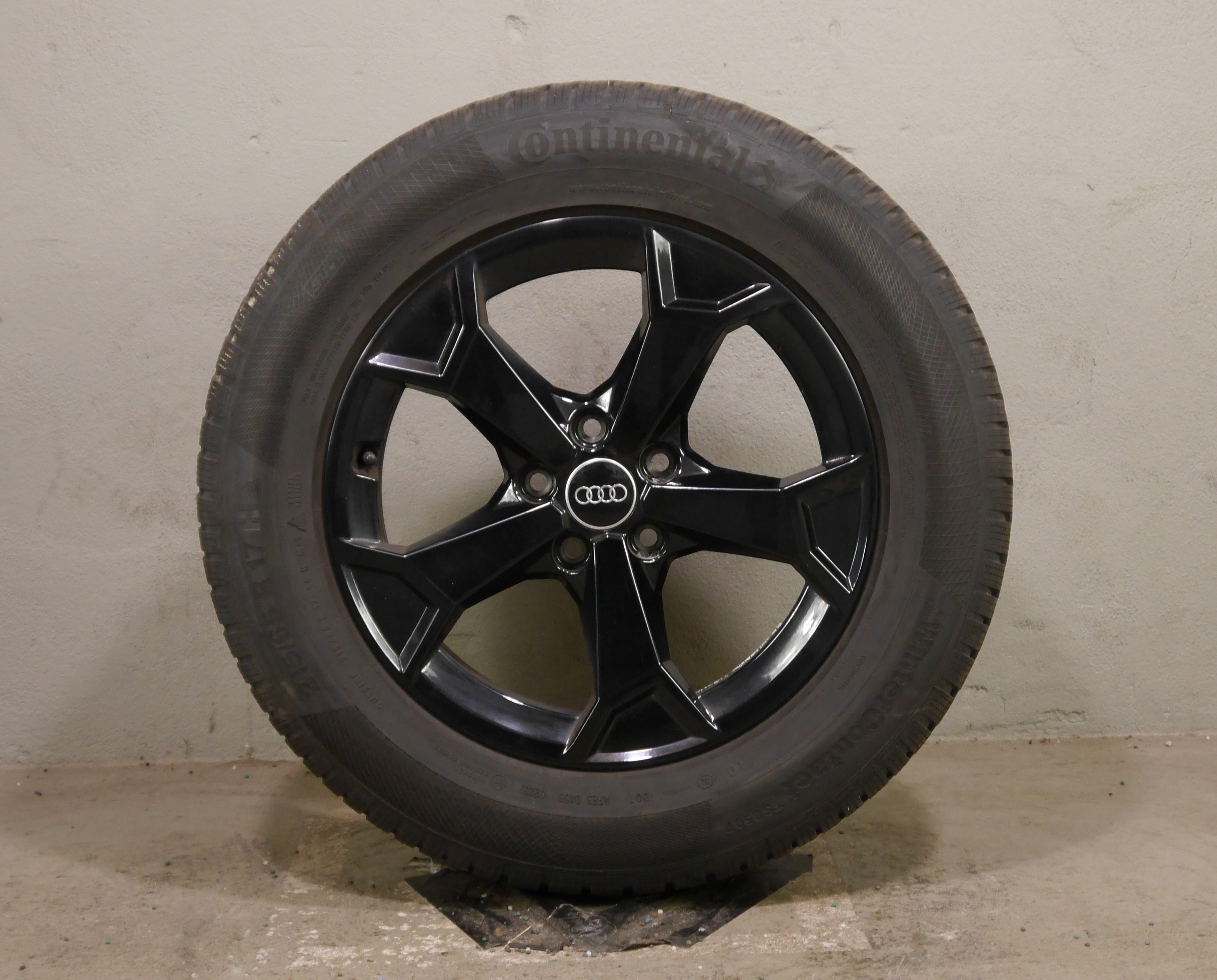 Audi Q3 Sportback (F3) Aluradsatz – Winter 215/65 R17 99H (AO) – 83A601025AL