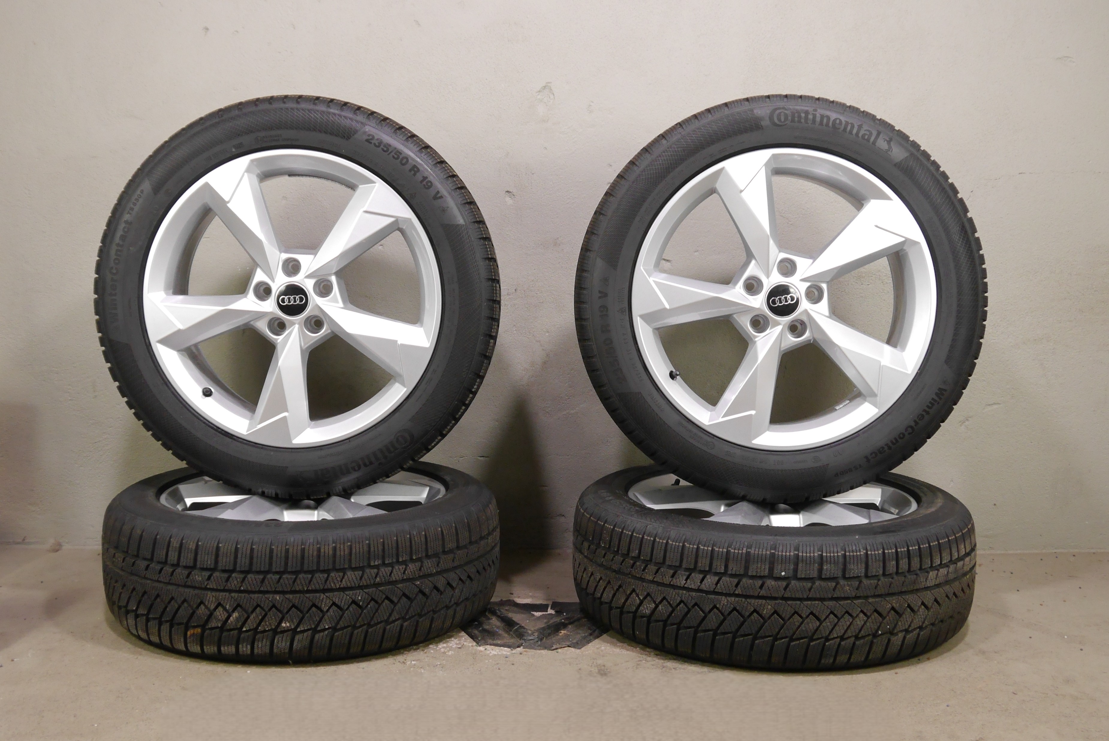 Audi Q3 (F3) Aluradsatz – Winter 235/50 R19 99V (AO) – 83A601025N