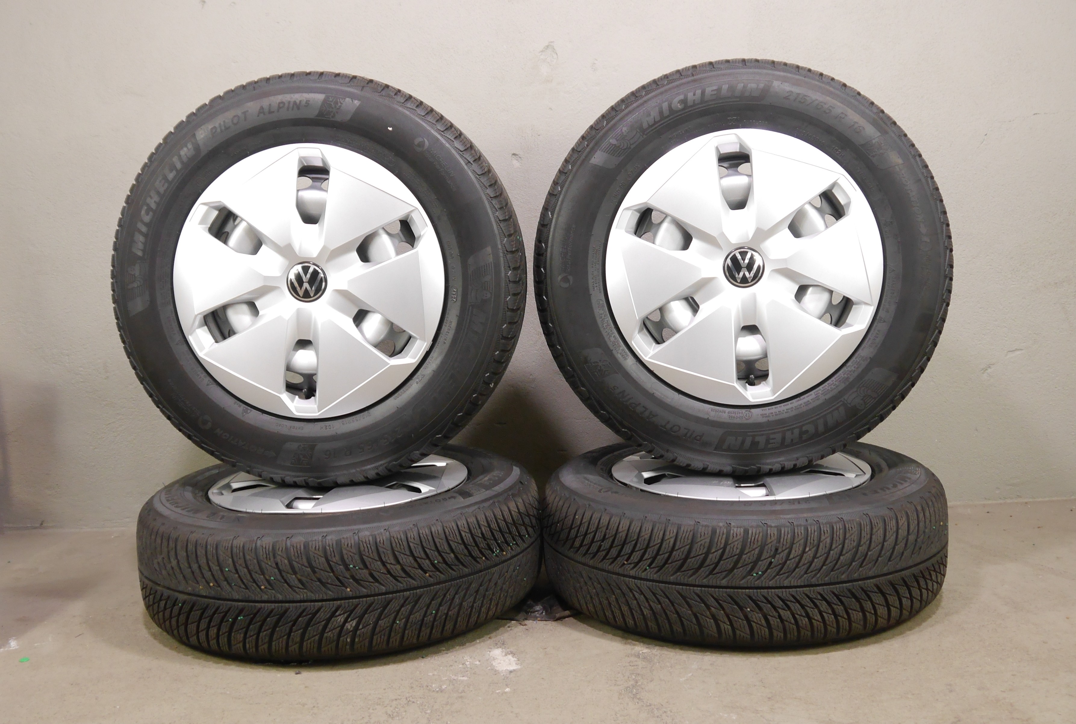 VW T7 Multivan California Stahlradsatz – Winter 215/65 R16 102H - 7T0601027-