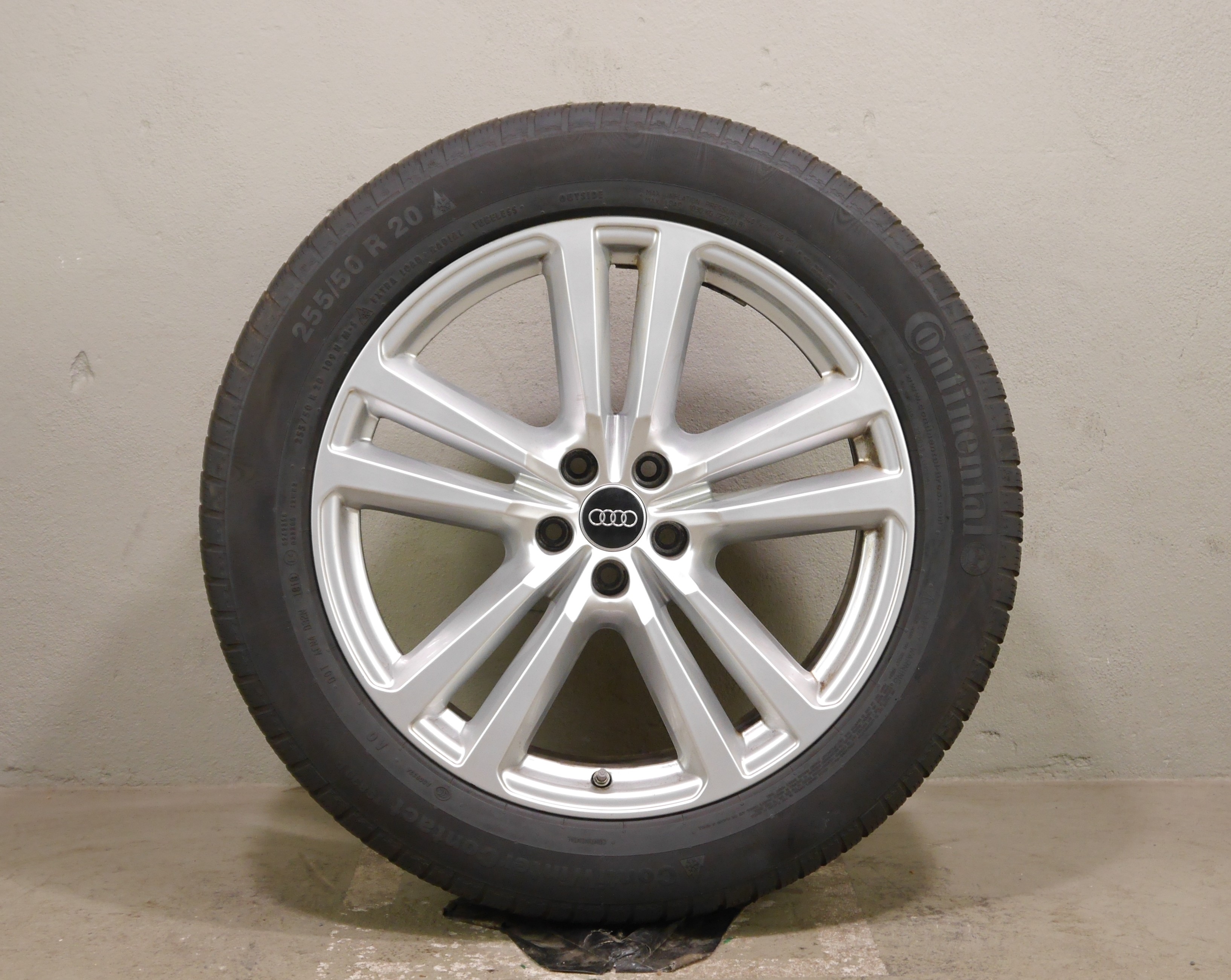 Audi Q7 Aluradsatz – Winter 255/50 R20 109H (AO) – 4M0601025G RDKS