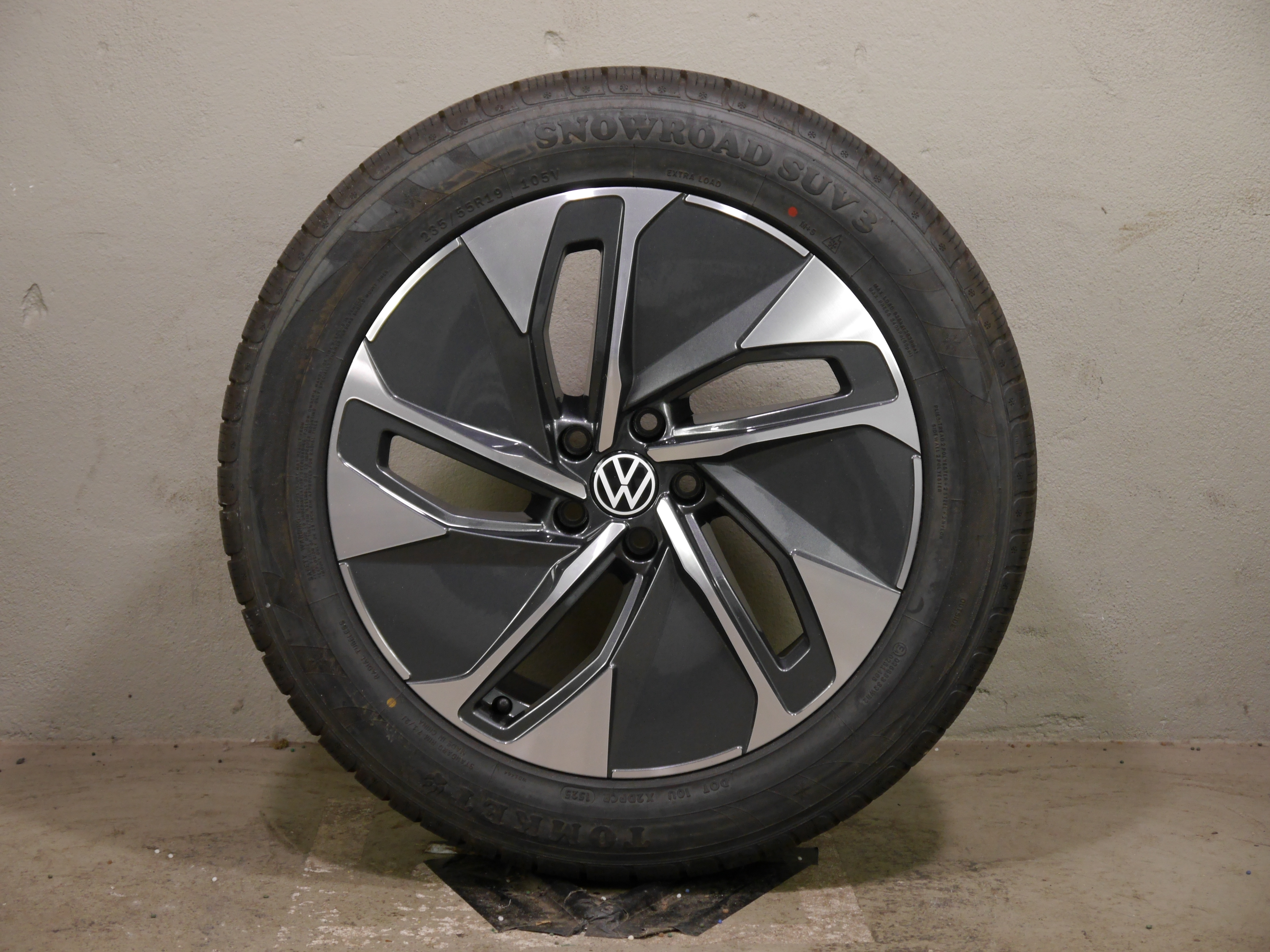 VW ID.4  ID.5 Aluradsatz – Winter 235/55 R19 101T 255/50/19 - 11A601025M