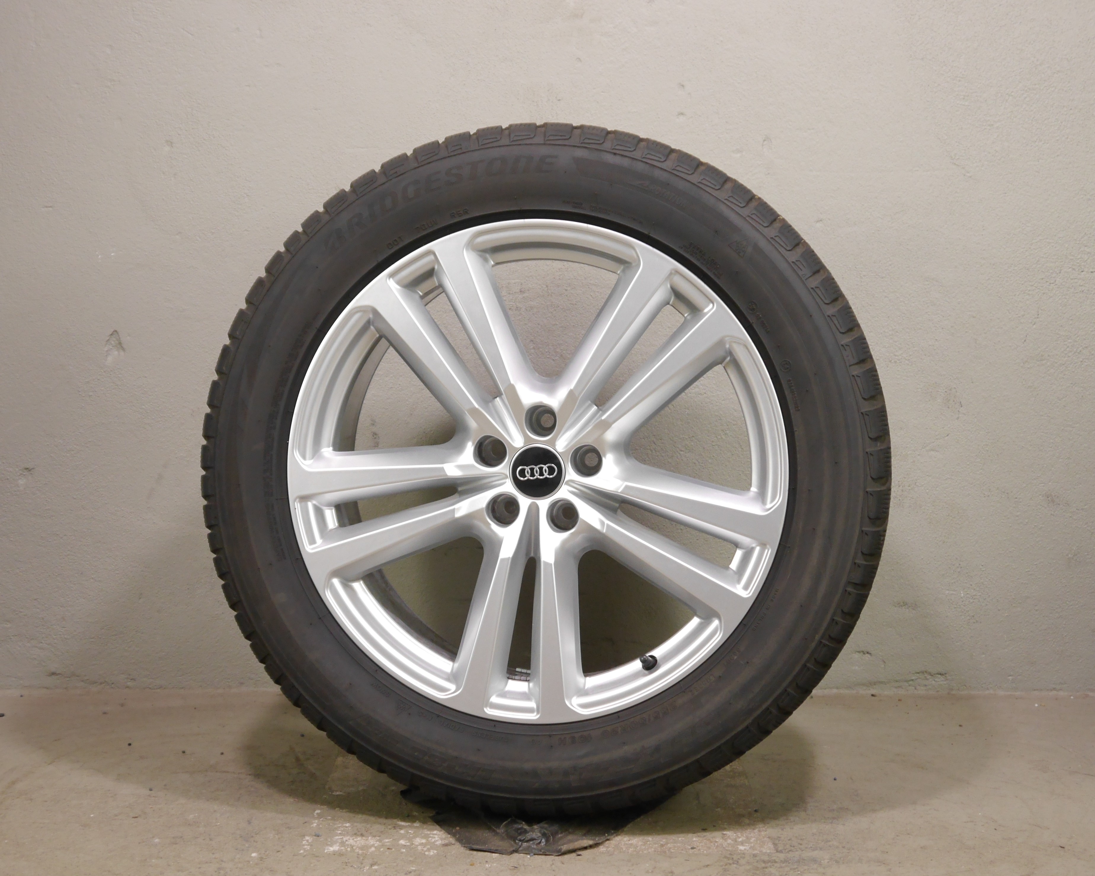 Audi Q7 Aluradsatz – Winter 255/50 R20 109H (AO) – 4M0601025G