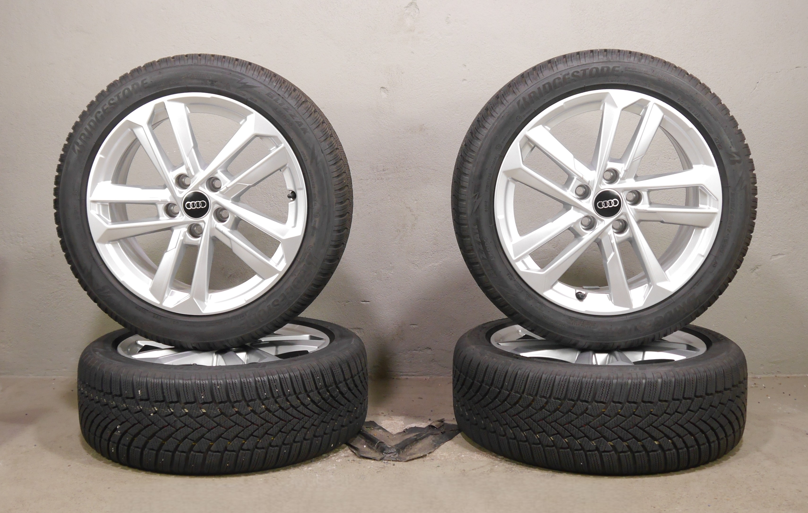 Audi A3 Sportback Aluradsatz – Winter 205/50 R17 93H (AO1) – 8Y0601025L