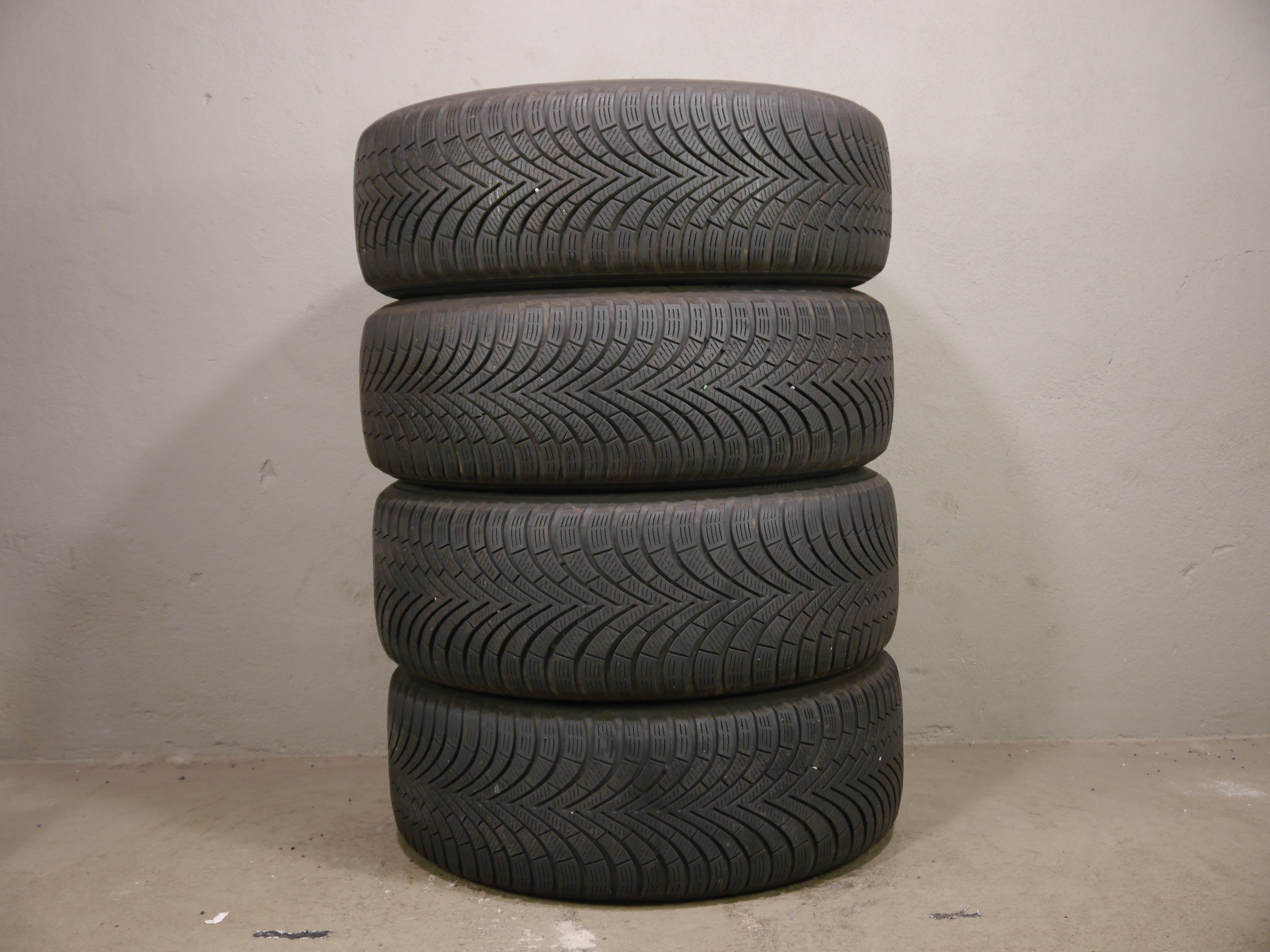 VW ID.4 /ID.5 /Enyaq /Elroq /Q4 e-tron Stahlradsatz – Winter 255/50 R19 107V - 1EA601027B