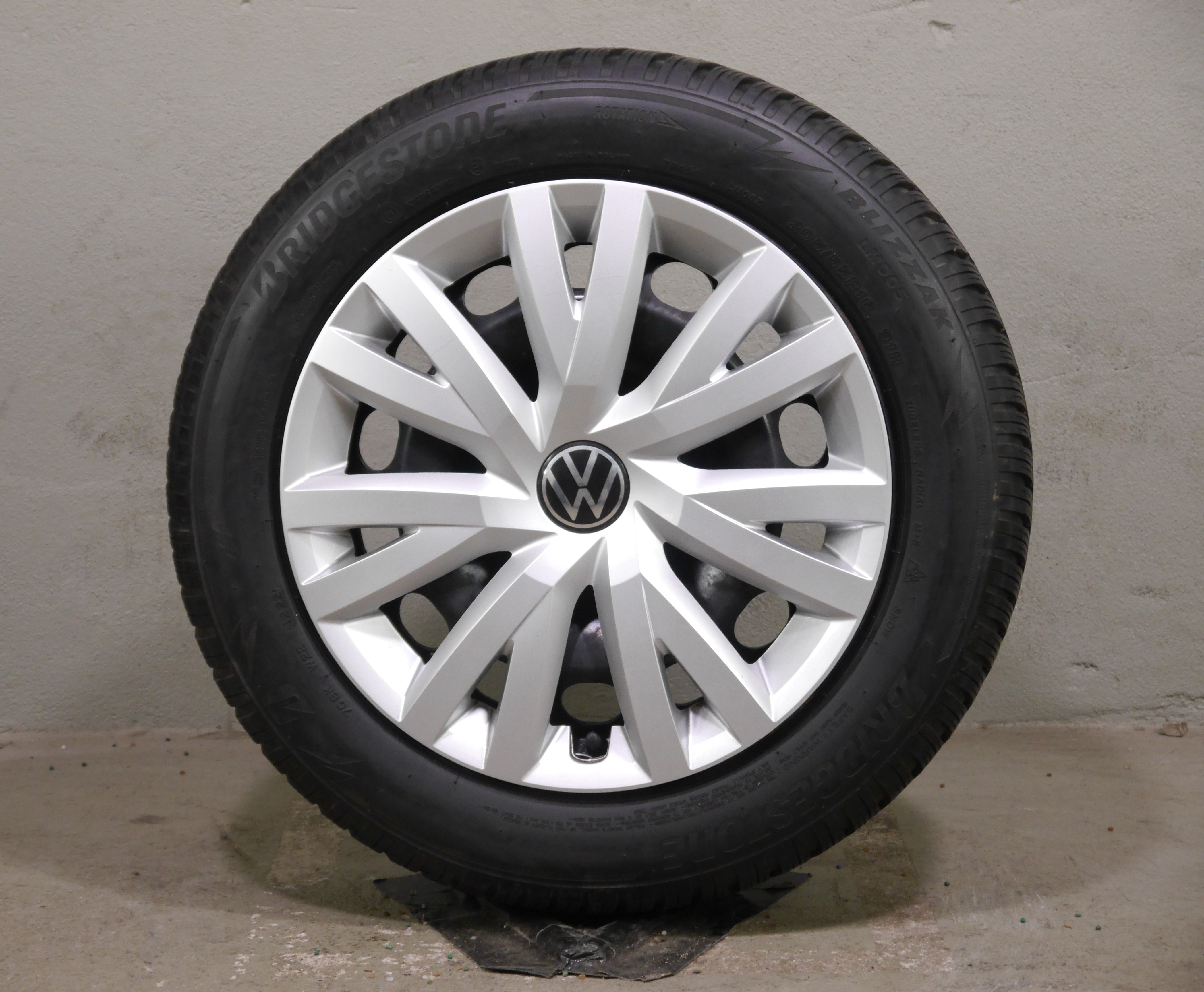 Volkswagen Golf Variant Stahlradsatz – Winter 205/55 R16 91H – 5Q0601027BQ