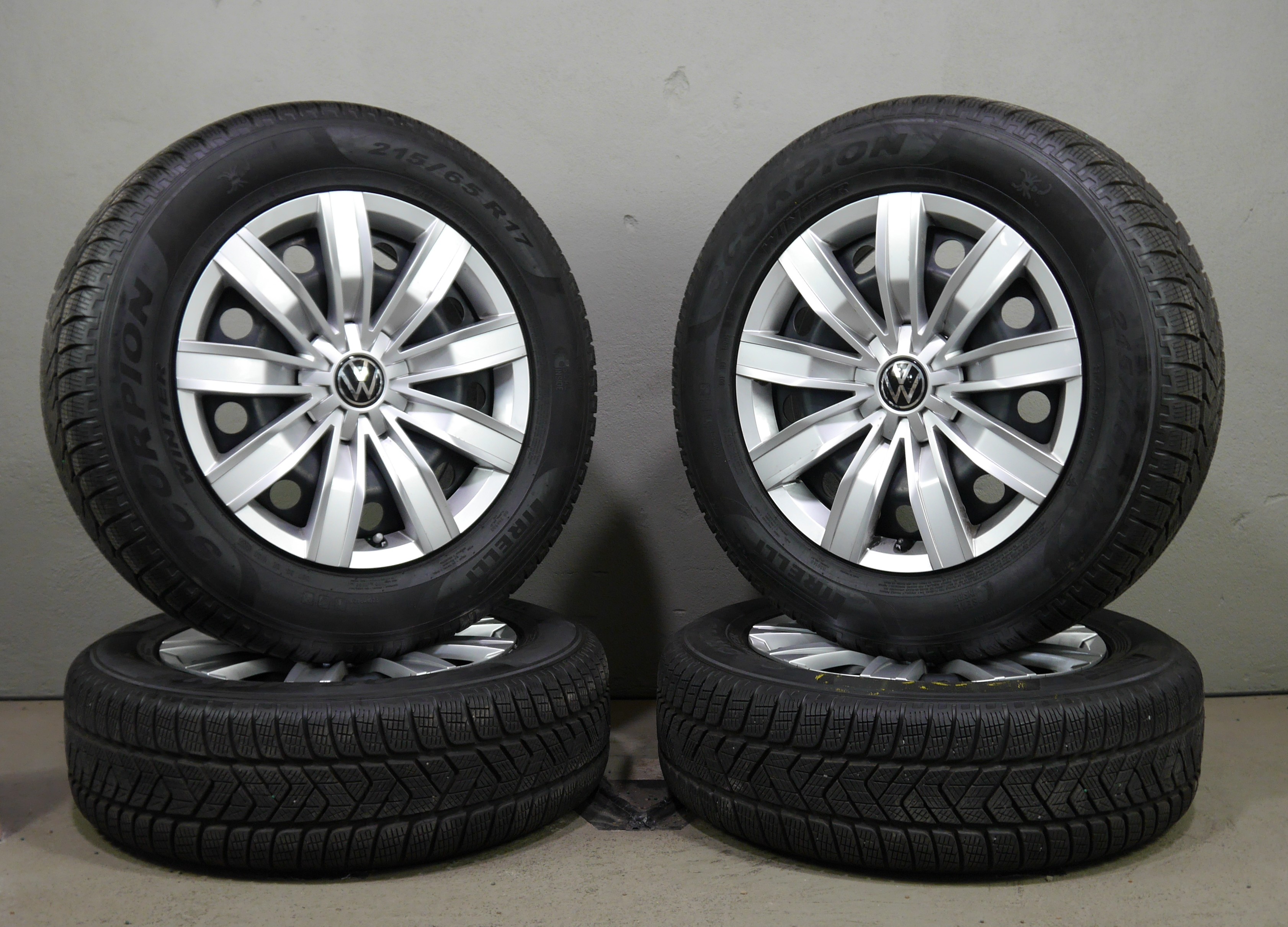 VW Tiguan Stahlradsatz – Winter 215/65 R17 99H – 5QF601027J/K 