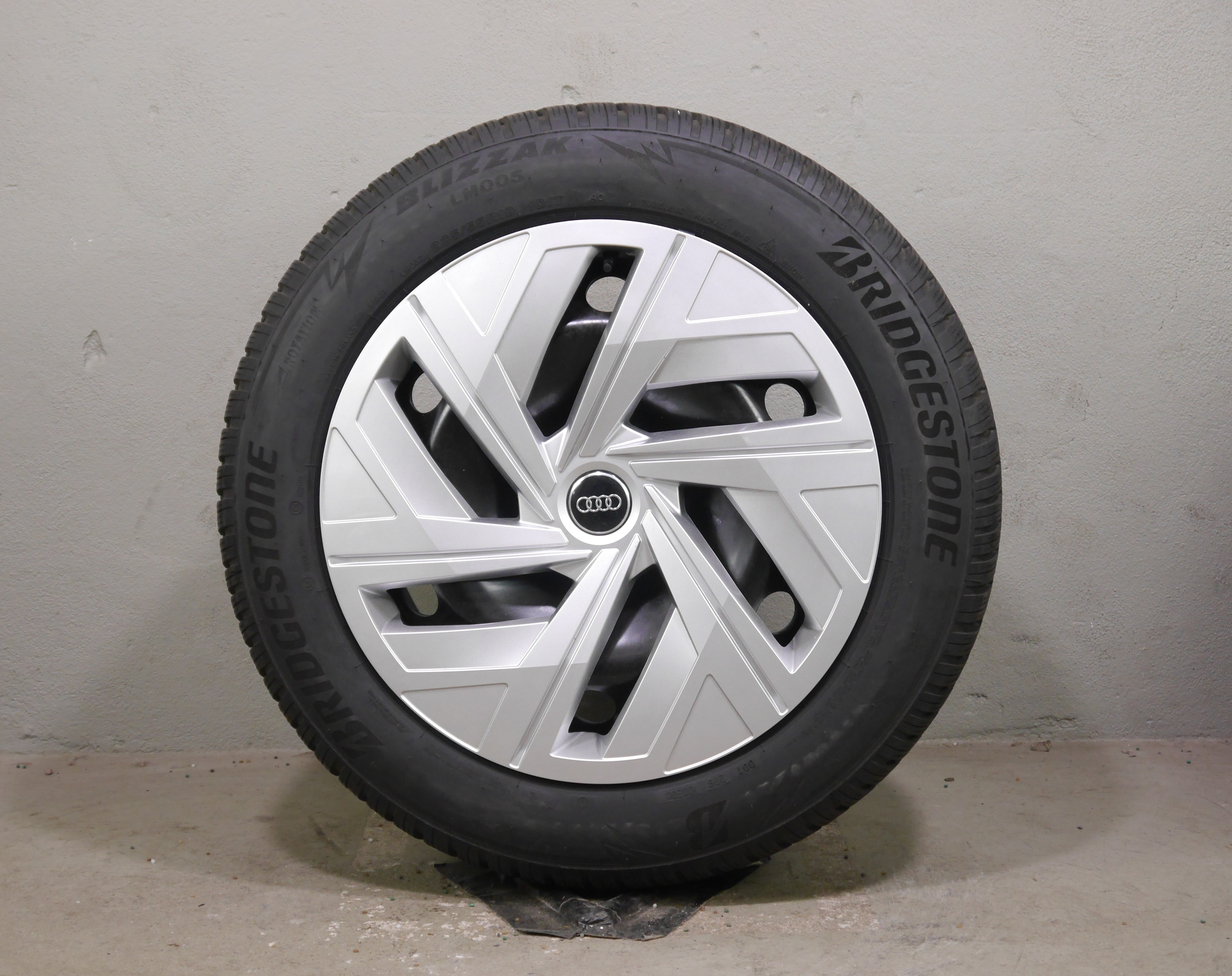 Audi Q4 e Stahlradsatz – Winter 235/55 R19 101T - 255/50 R19 1031EA601027B-