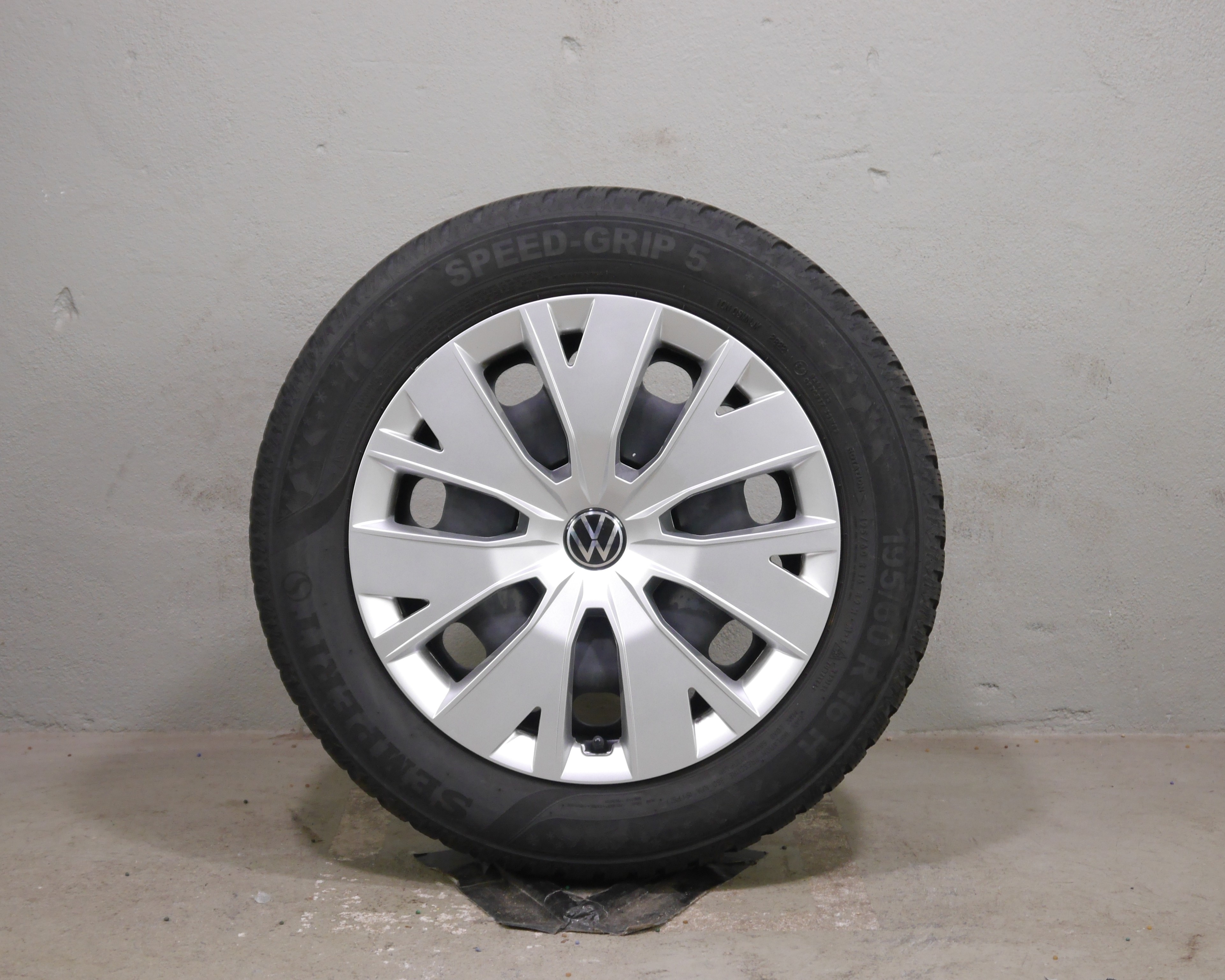 VW Taigo Stahlradsatz – Winter 195/60 R16 89H (AO) – 2Q0601027H/AE