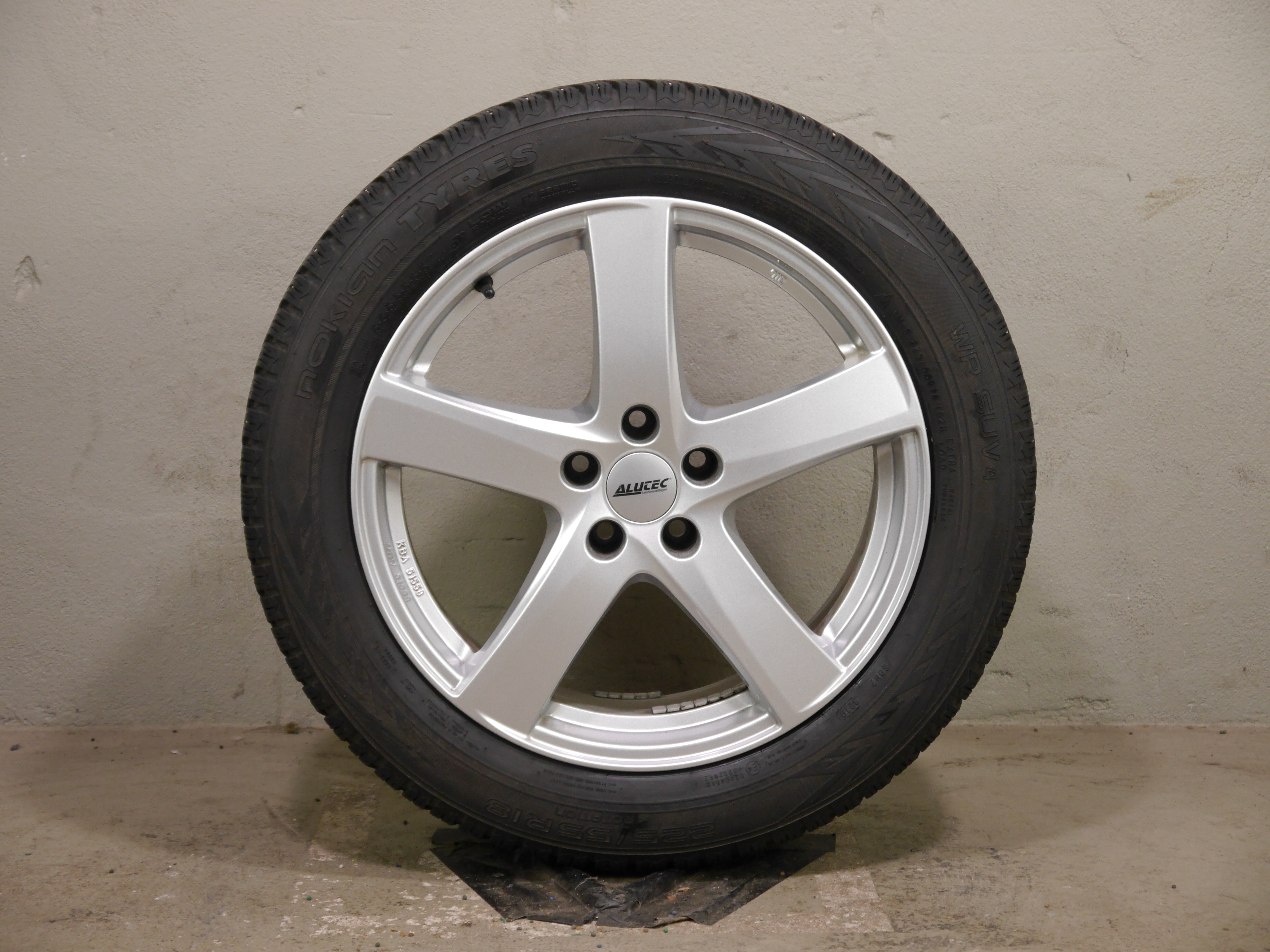VW Tiguan (5N) Aluradsatz – Winter 225/55 R18 102H – KBA51558