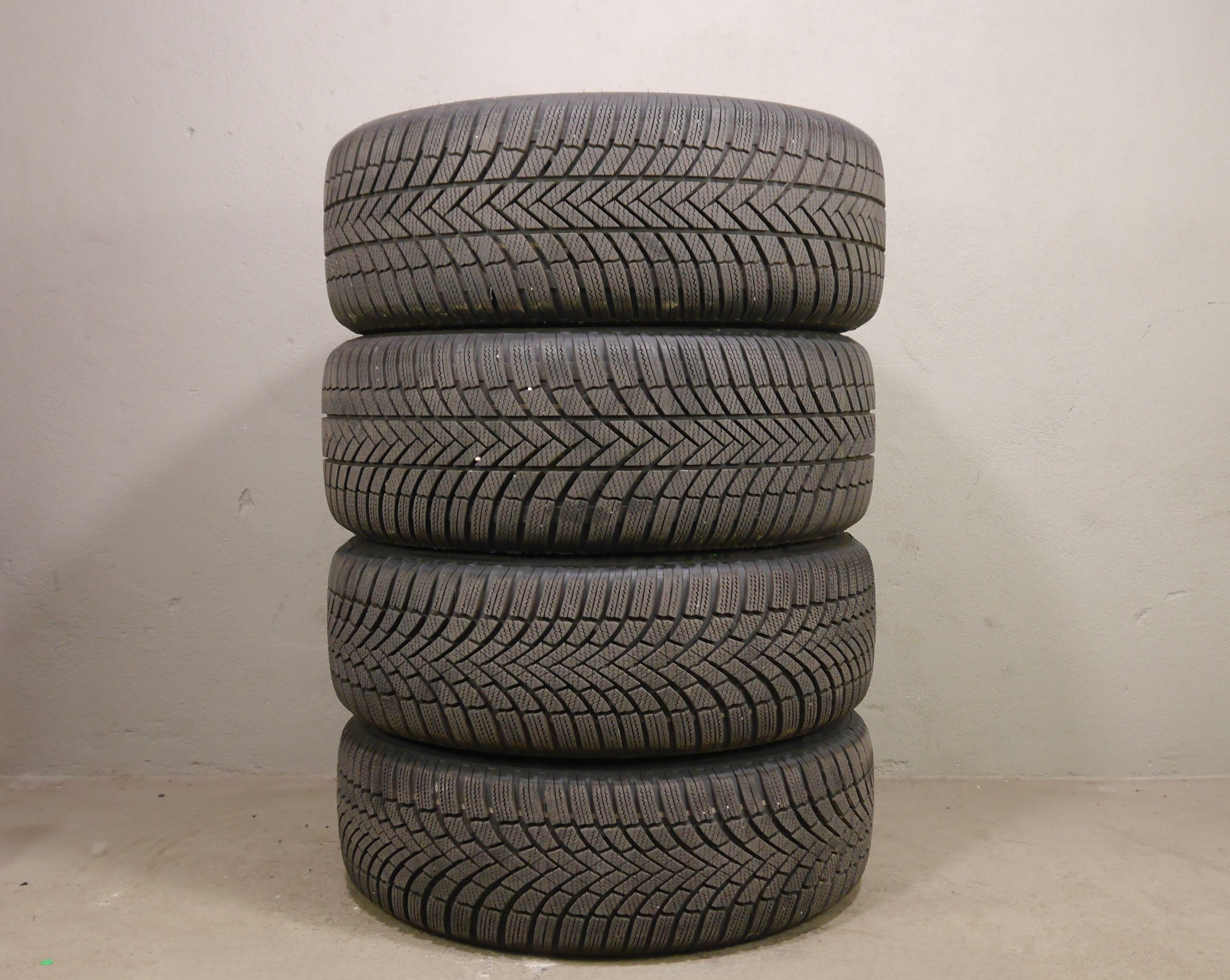 Audi Q4 e-tron (F4) Stahlradsatz – Winter 235/55 R19 101T - 255/50 R19 103T 1EA601027B