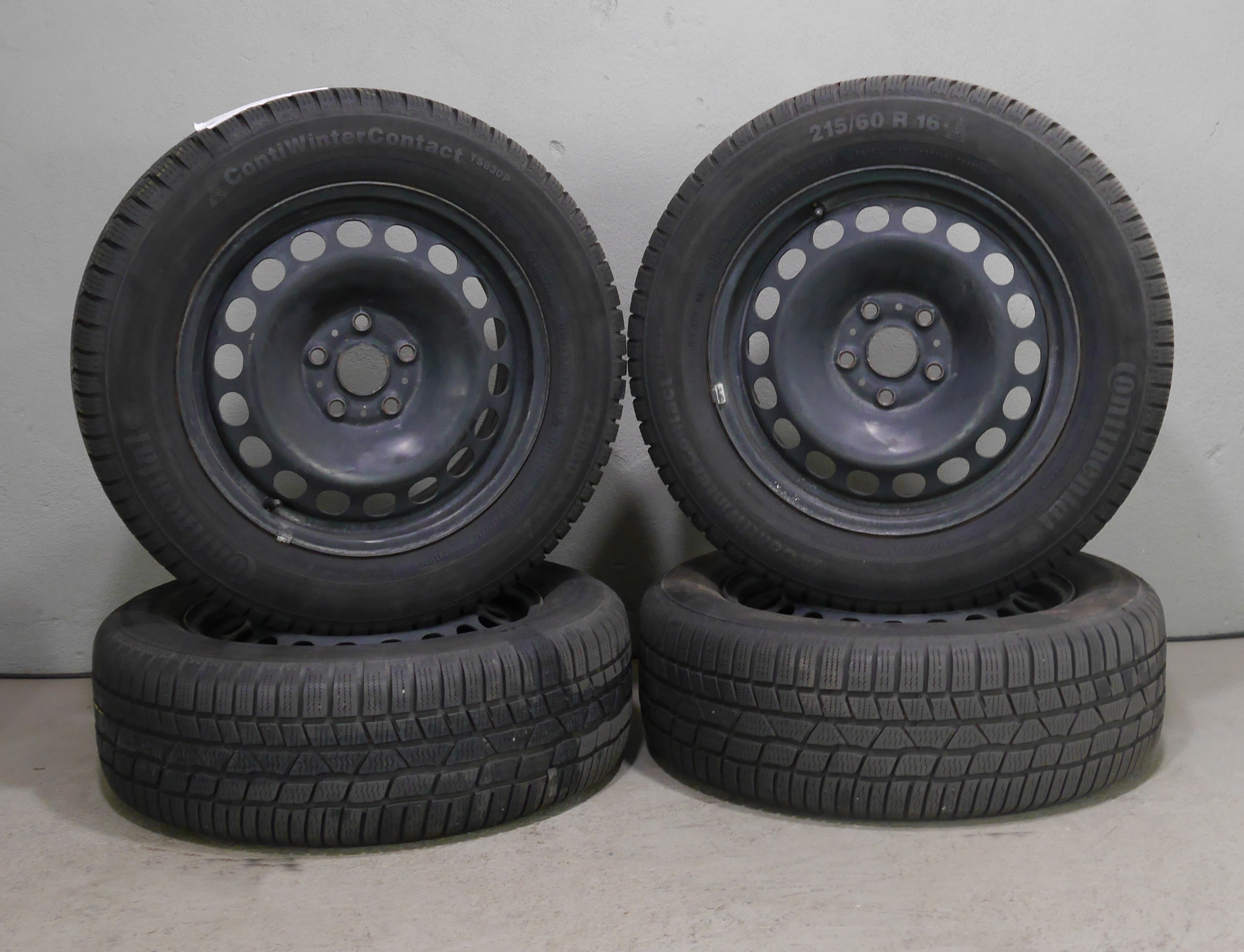 ŠKODA Superb Stahlradsatz – Winter 215/60 R16 99H – 3Q0601027A 