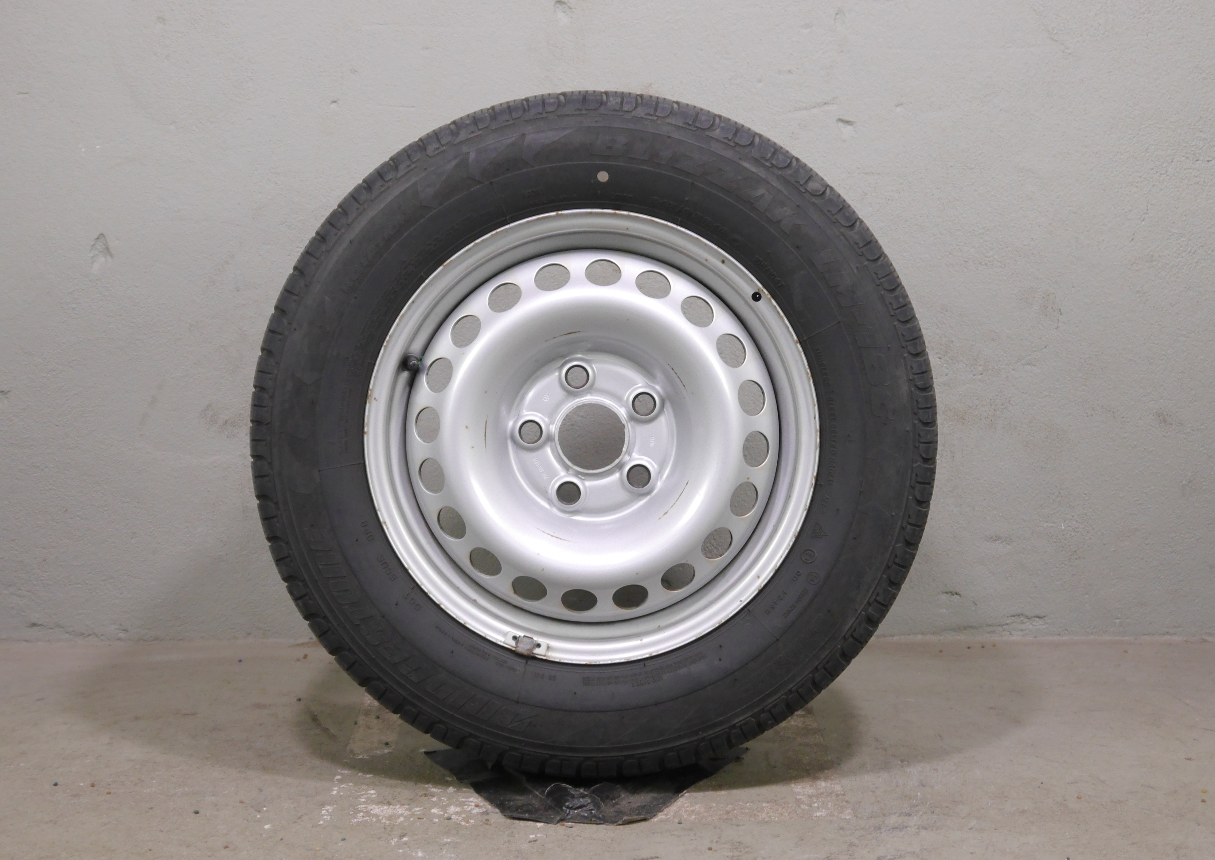 VW T6.1 Multivan Stahlradsatz – Winter 215/65 R16 106/104T - 7H0601027D