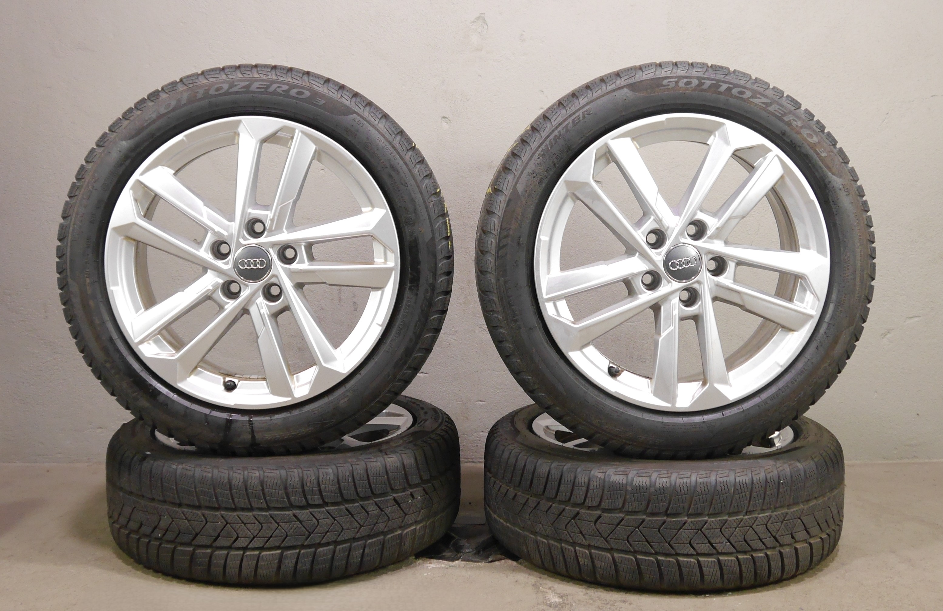 Audi A3 Sportback Aluradsatz – Winter 205/50 R17 93H (AO1) – 8Y0601025L