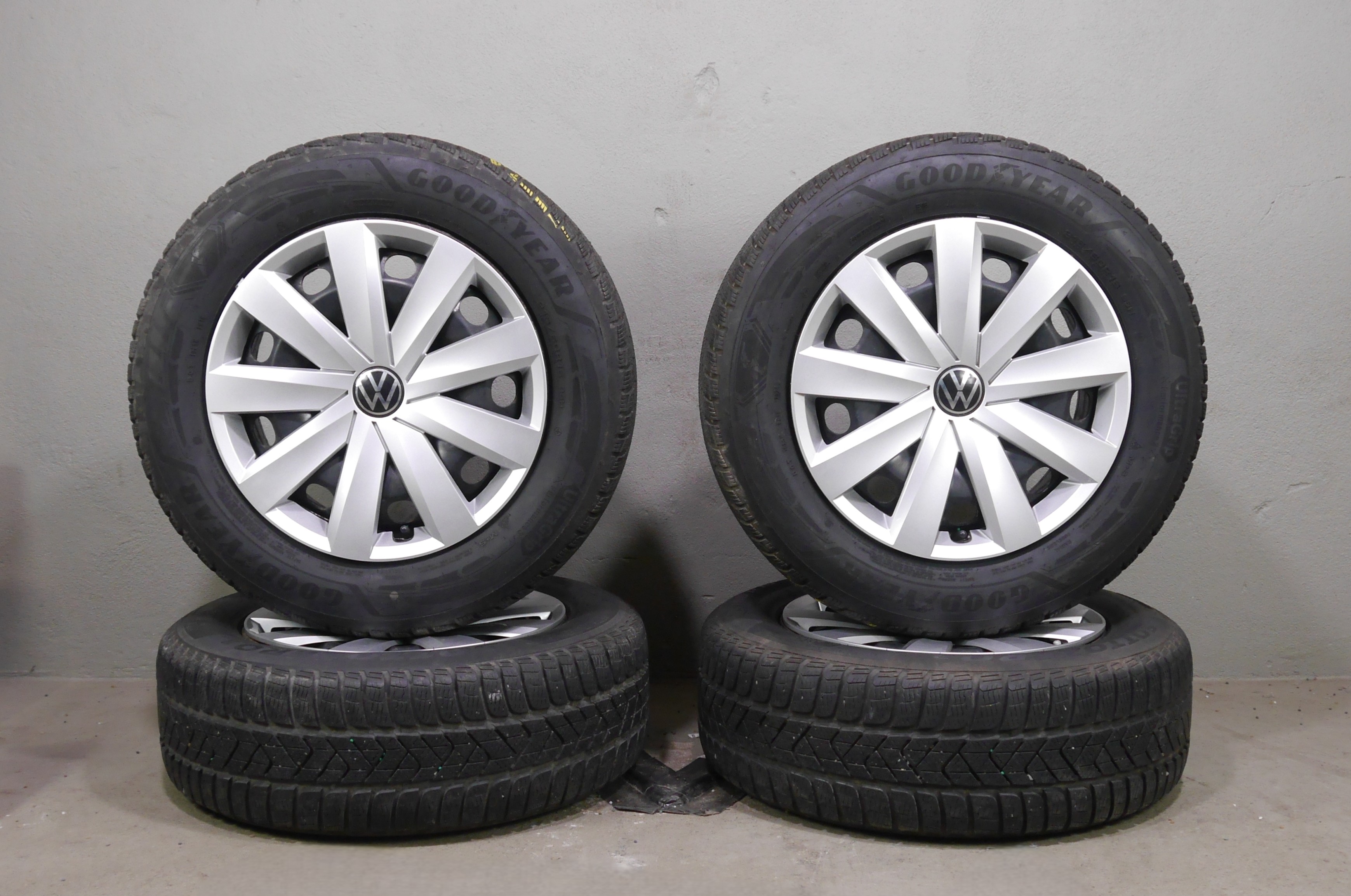 VW Passat Variant CB Stahlradsatz – Winter 215/60 R16 95H – 3Q0601027C SEAL