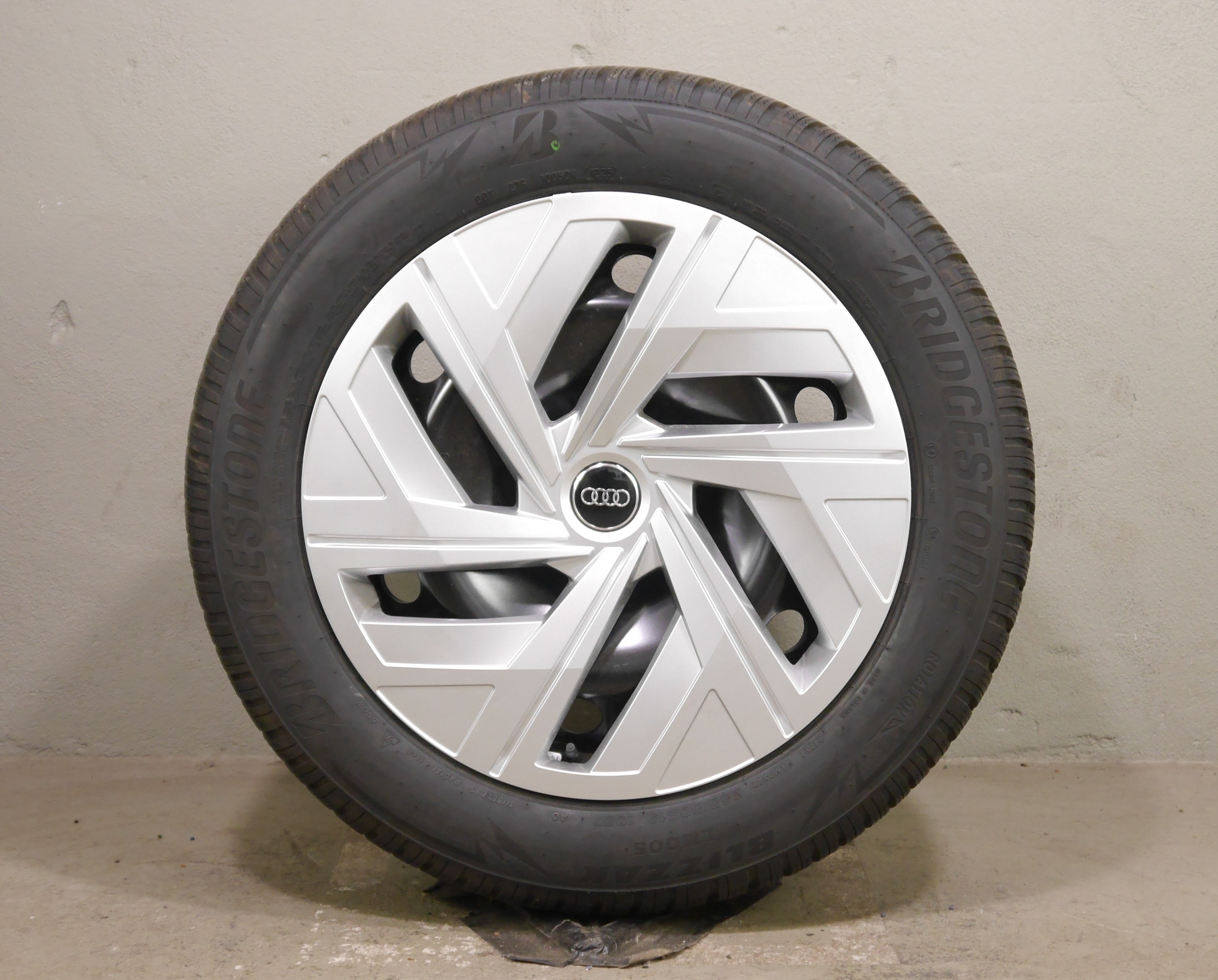 Audi Q4 e-tron (F4) Stahlradsatz – Winter 235/55 R19 101T - 255/50 R19 103T 1EA601027B