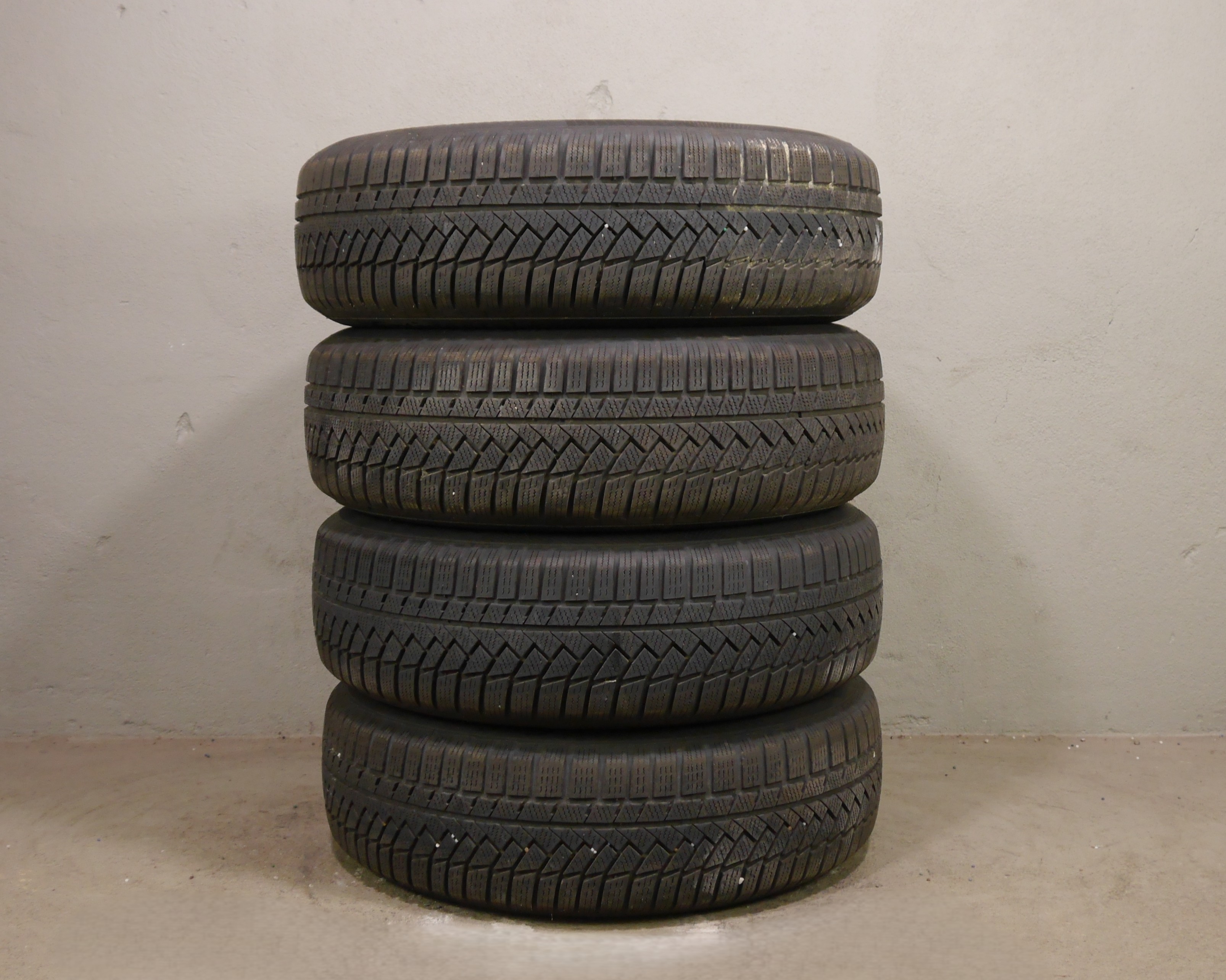 Audi Q3 Sportback (F3) Aluradsatz – Winter 215/65 R17 99H (AO) – 83A601025AL