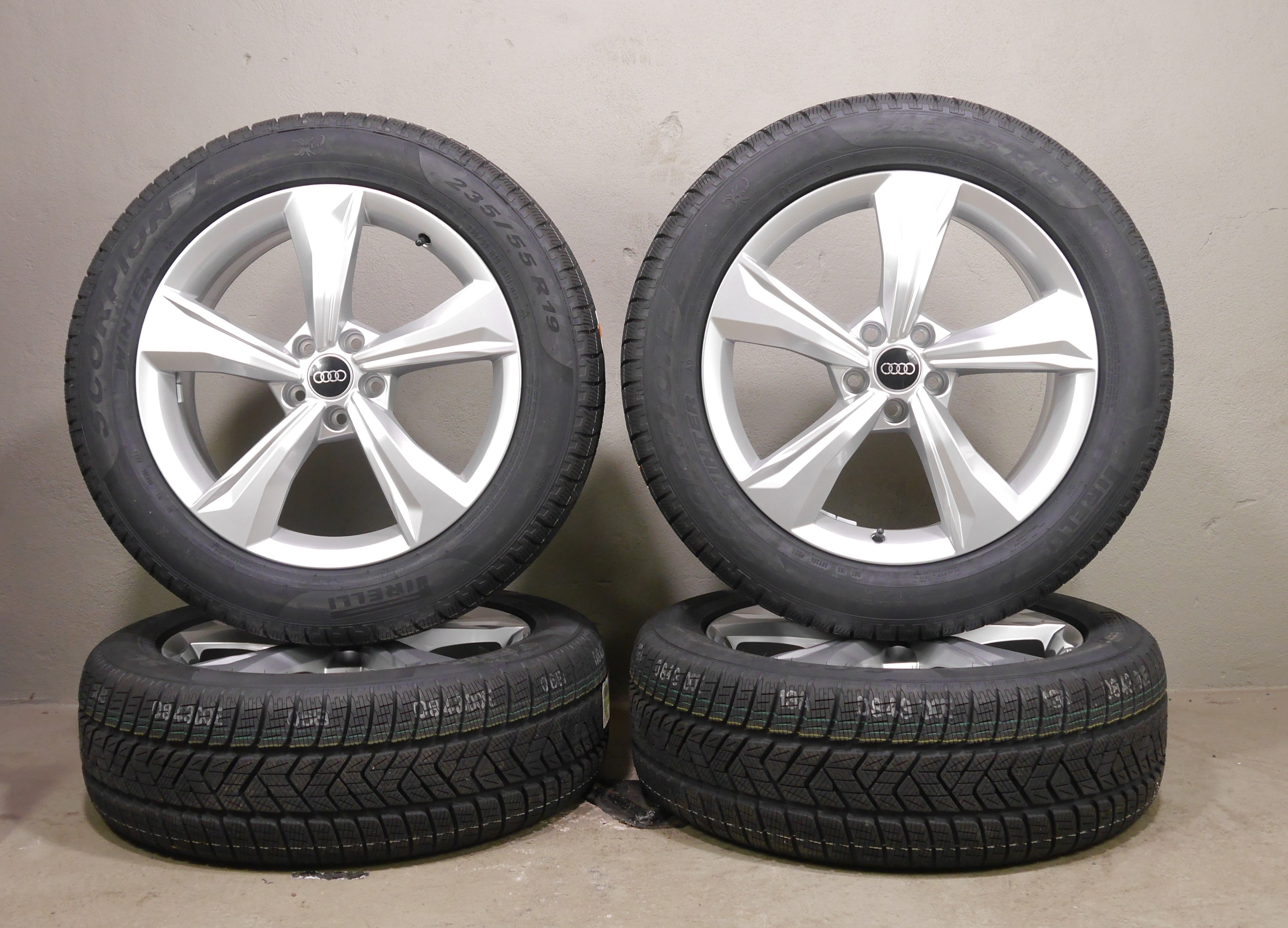 Audi Q5 Aluradsatz – Winter 235/55 R19 101H (AO) – 80A601025K