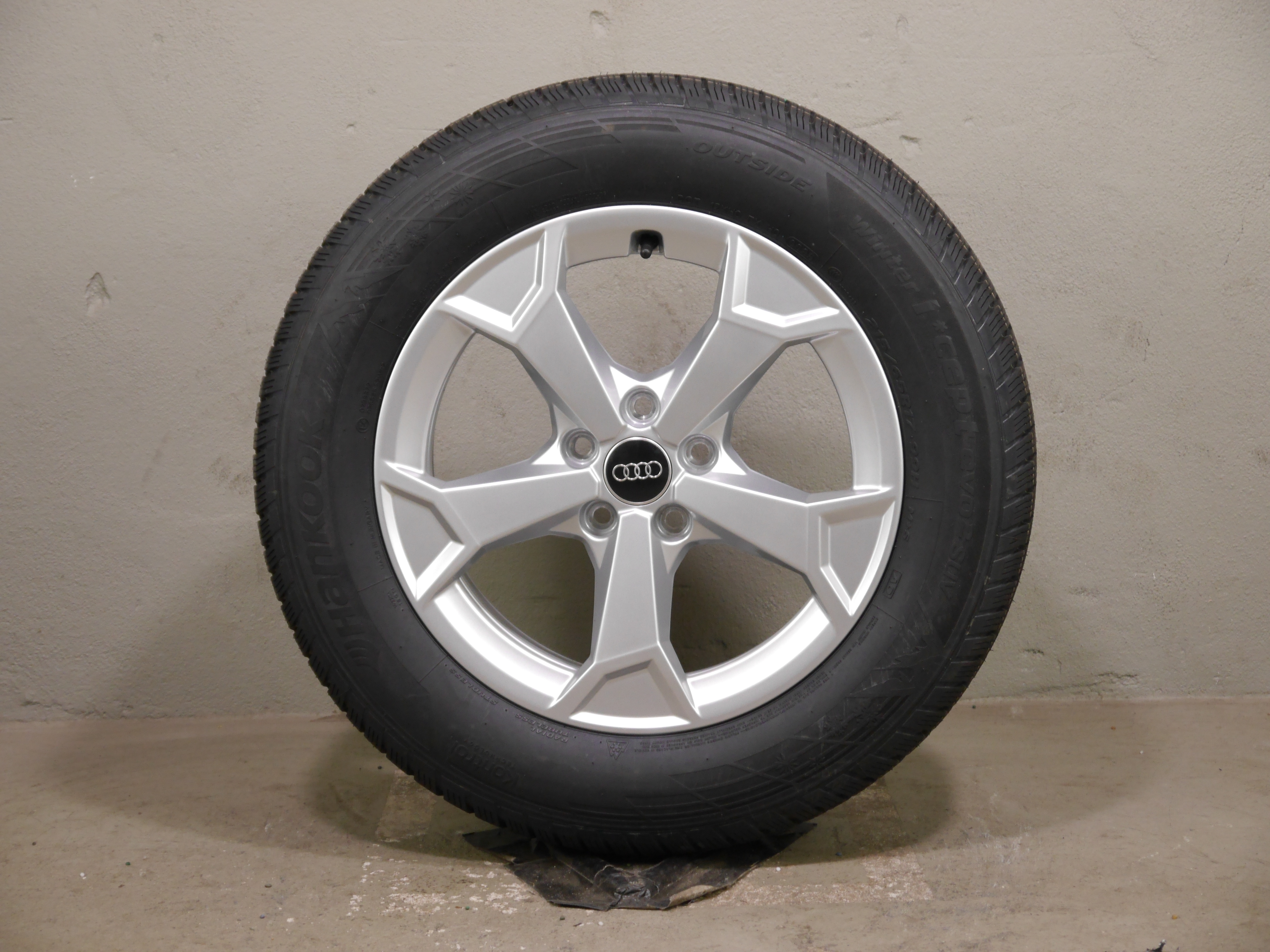 Audi Q3 Aluradsatz – Winter 215/65 R17 99H (AO) – 83A601025AL