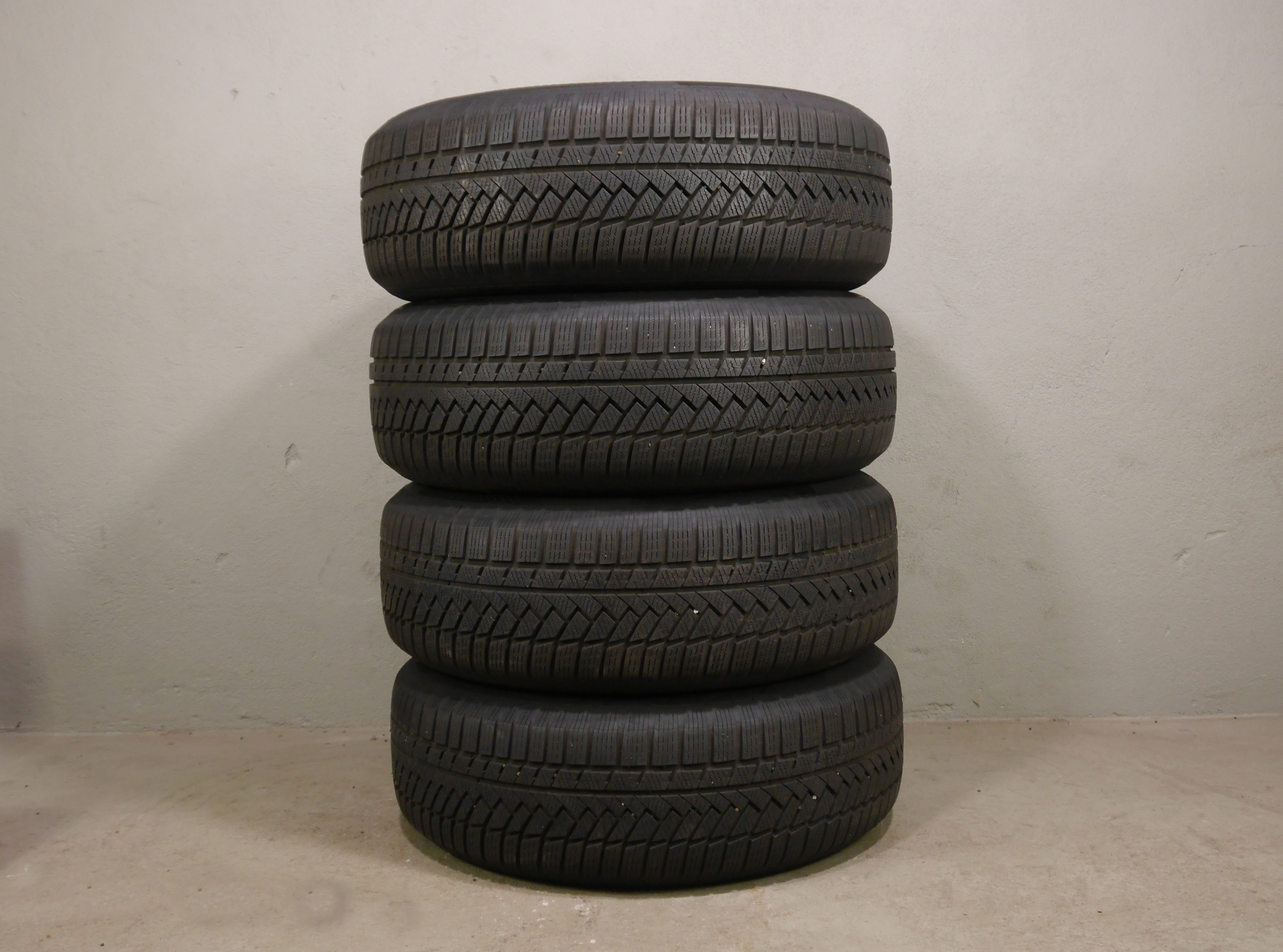 Audi Q5 (FY) Sportback Aluradsatz  – Winter 235/65 R17 104H (AO) – 80A601025J