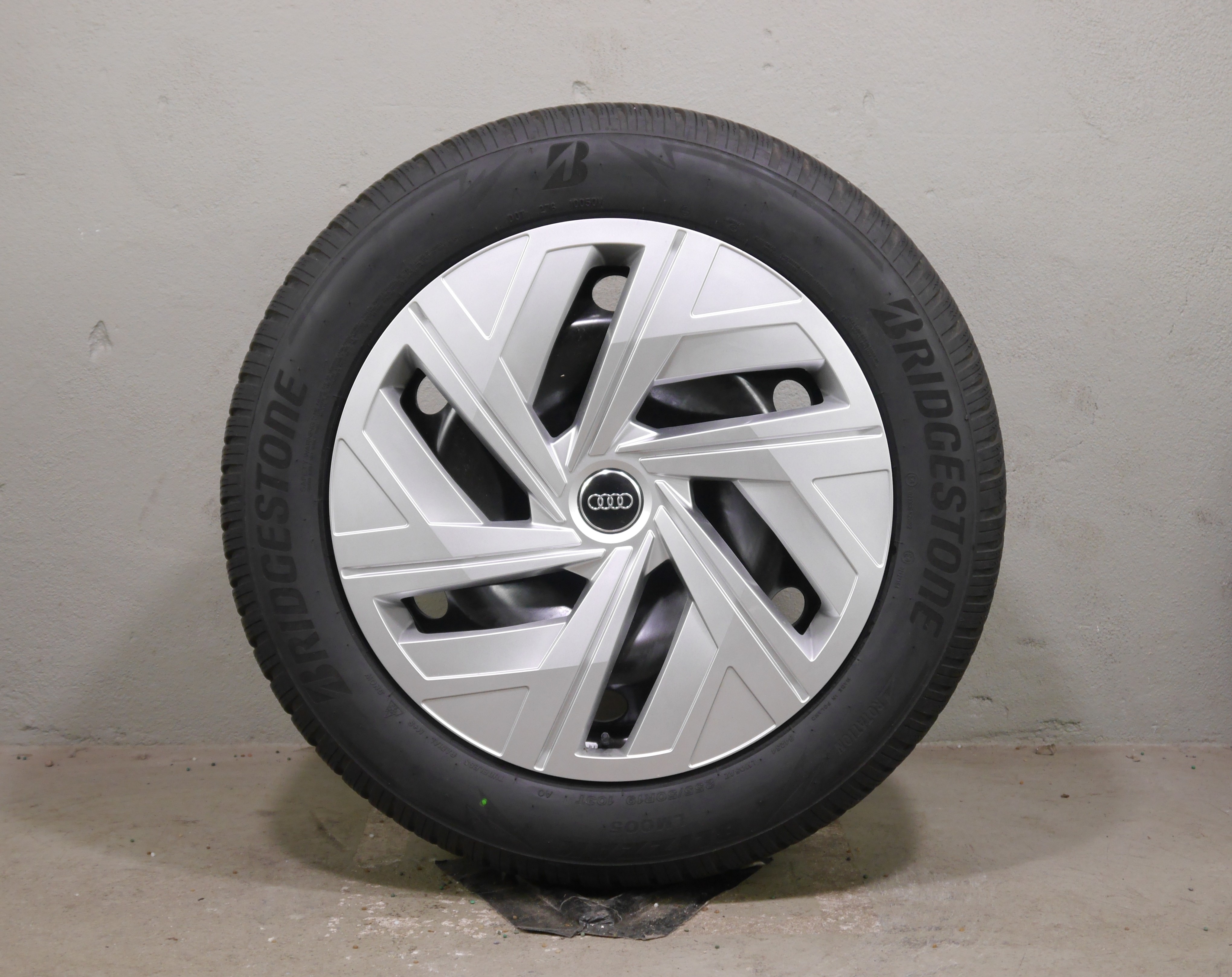 Audi Q4 e Stahlradsatz – Winter 235/55 R19 101T - 255/50 R19 1031EA601027B-
