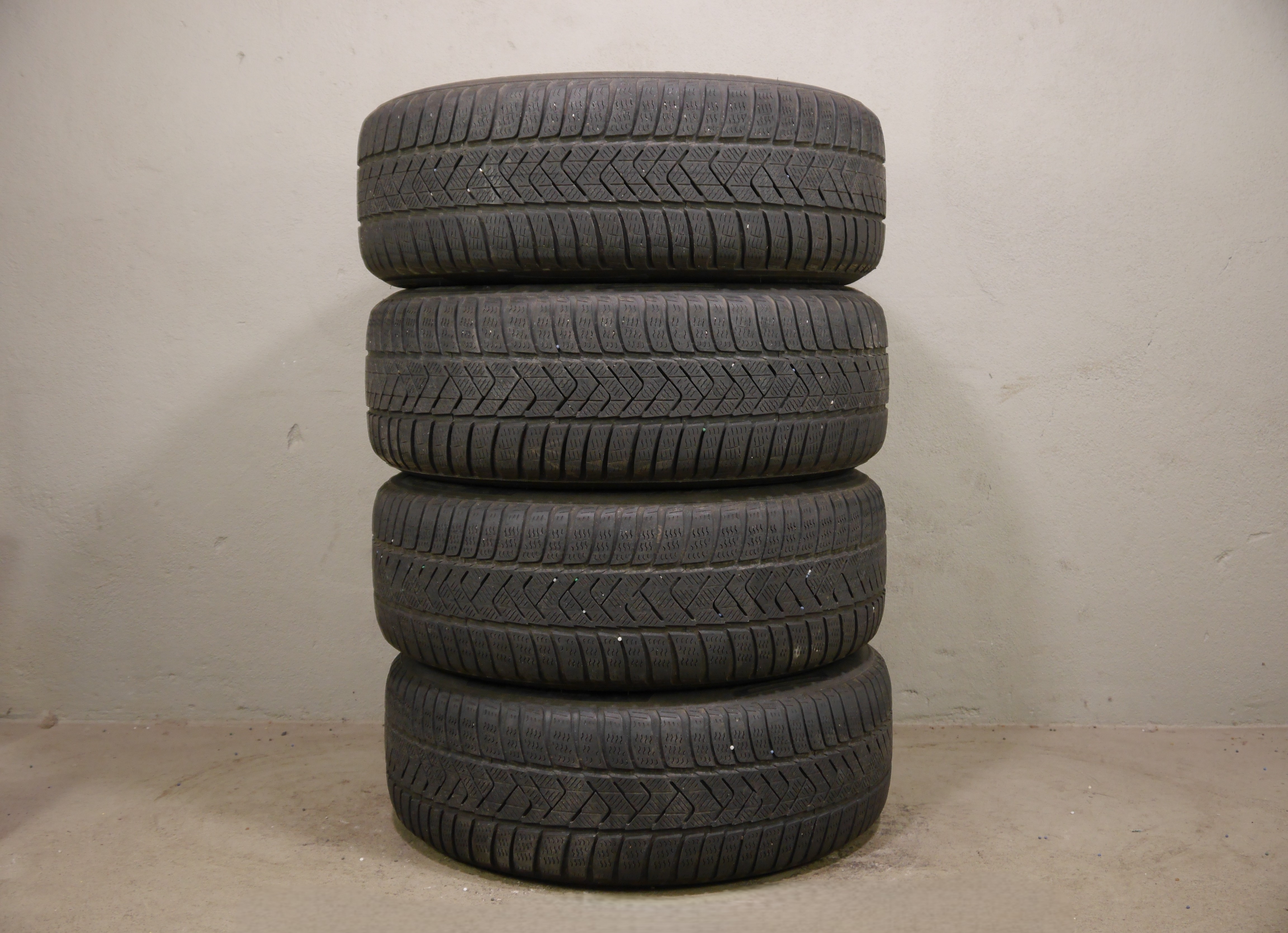 Audi A6 Aluradsatz – Winter 225/60 R17 99H (AO) – KBA50295