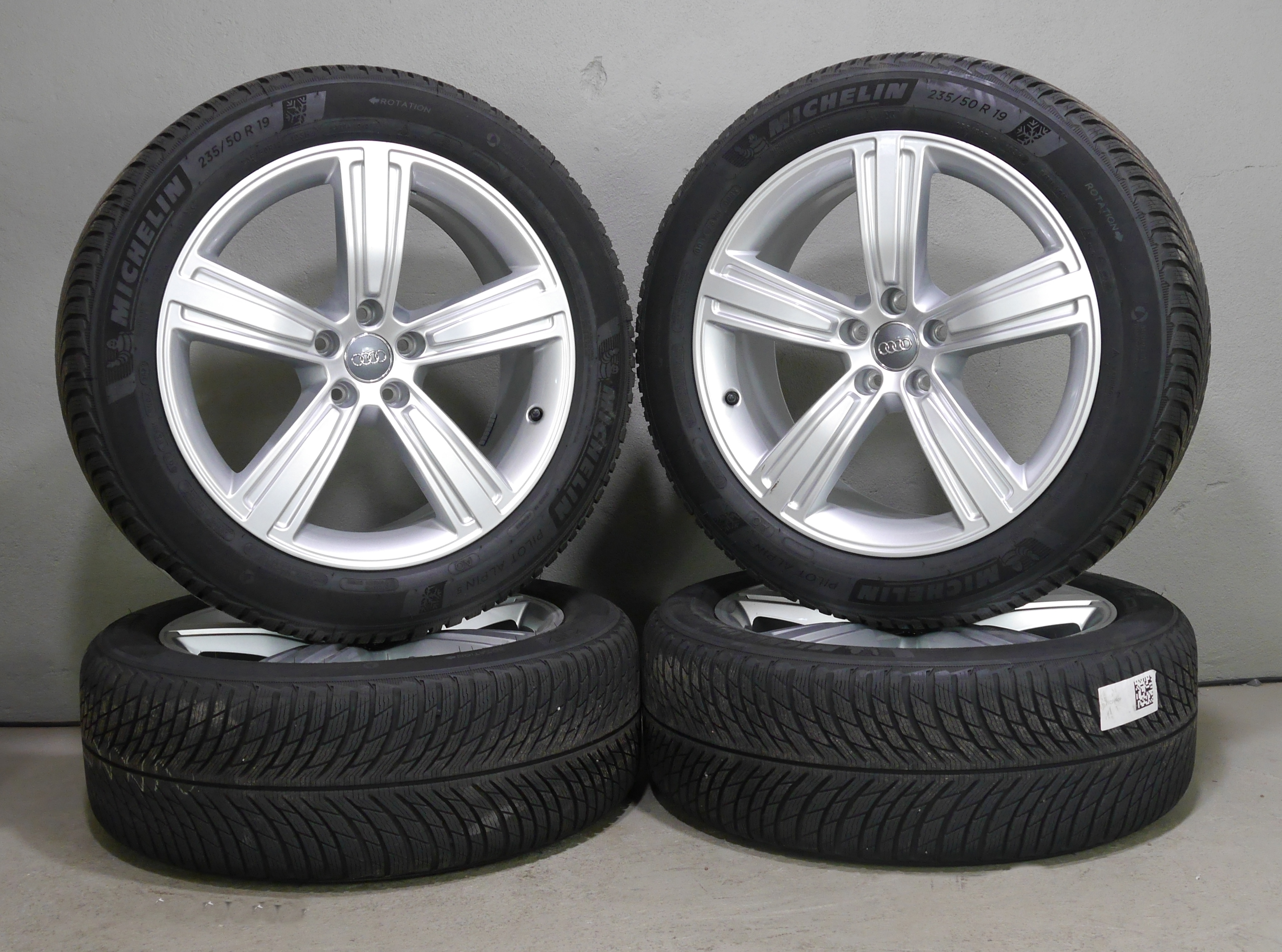 Audi A8 Aluradsatz – Winter 235/50 R19 103H – 4N0601025J  