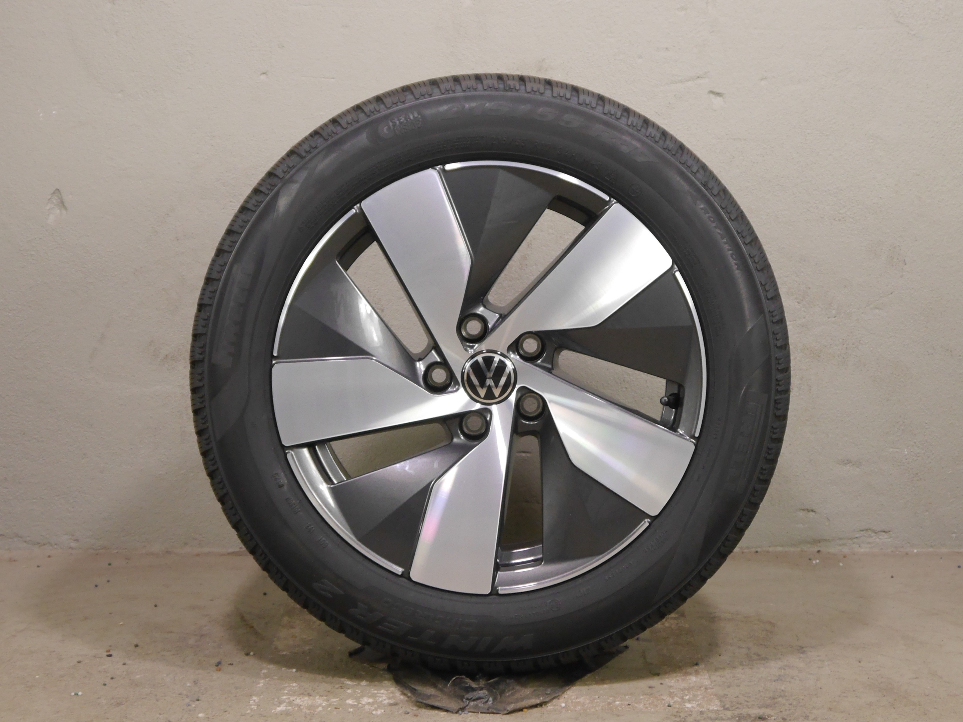 VW Passat Aluradsatz – Winter 215/60 R16 99H – 3J0601025K