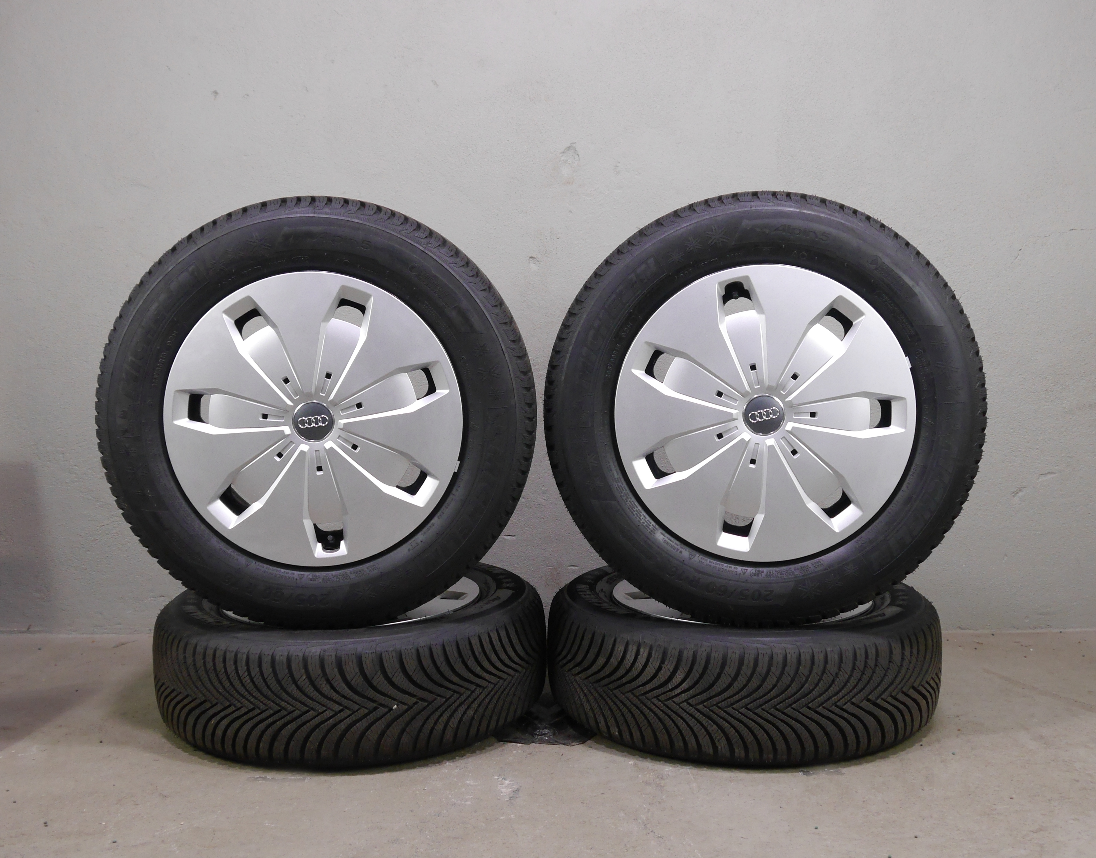 Audi Q2 Stahlradsatz – Winter 205/60 R16 92H (AO) – 5Q0601027CJ