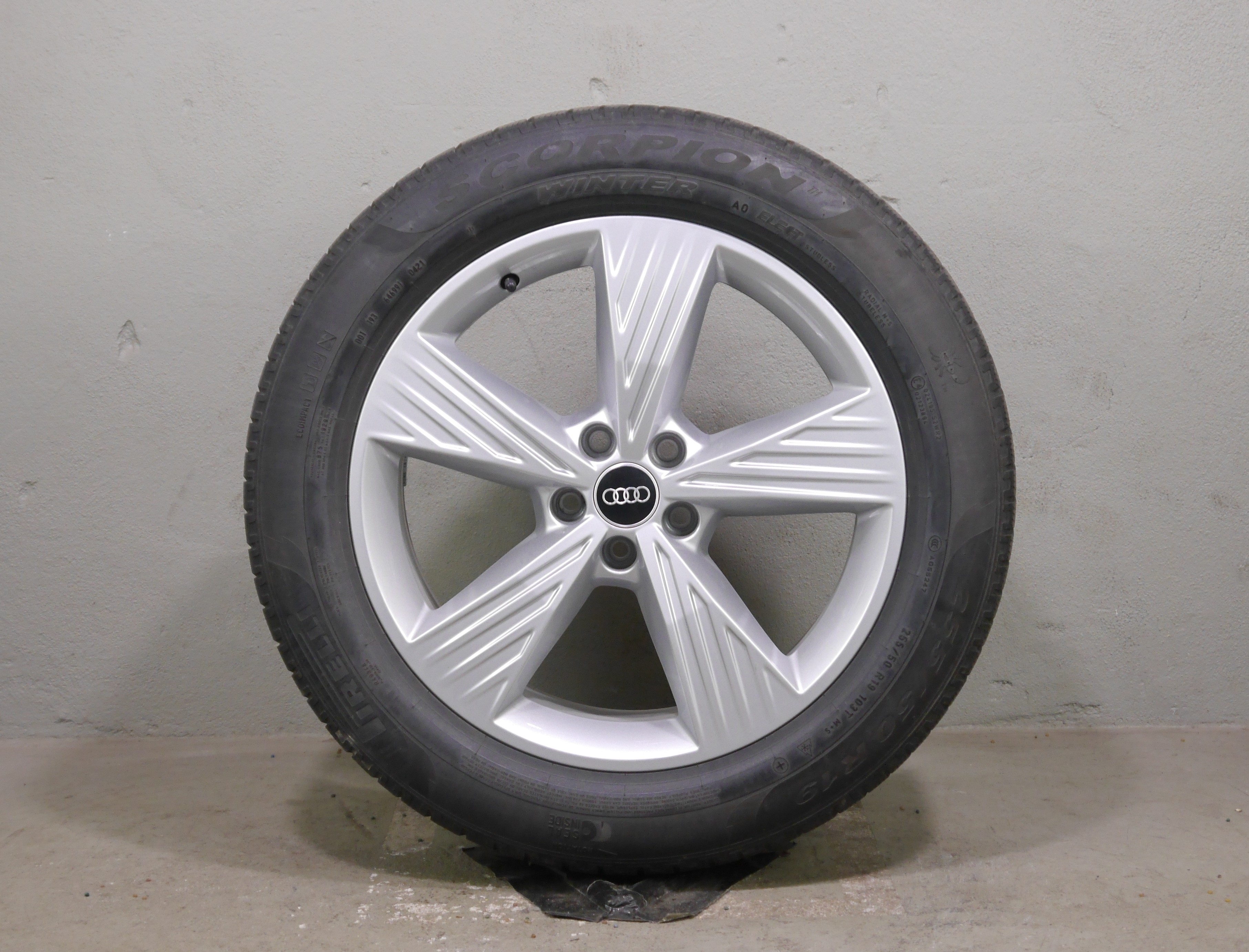 Audi Q4 e-tron Aluradsatz – Winter 235/55 R19 101T, 255/50 R19 103T (AO) 89A601025B
