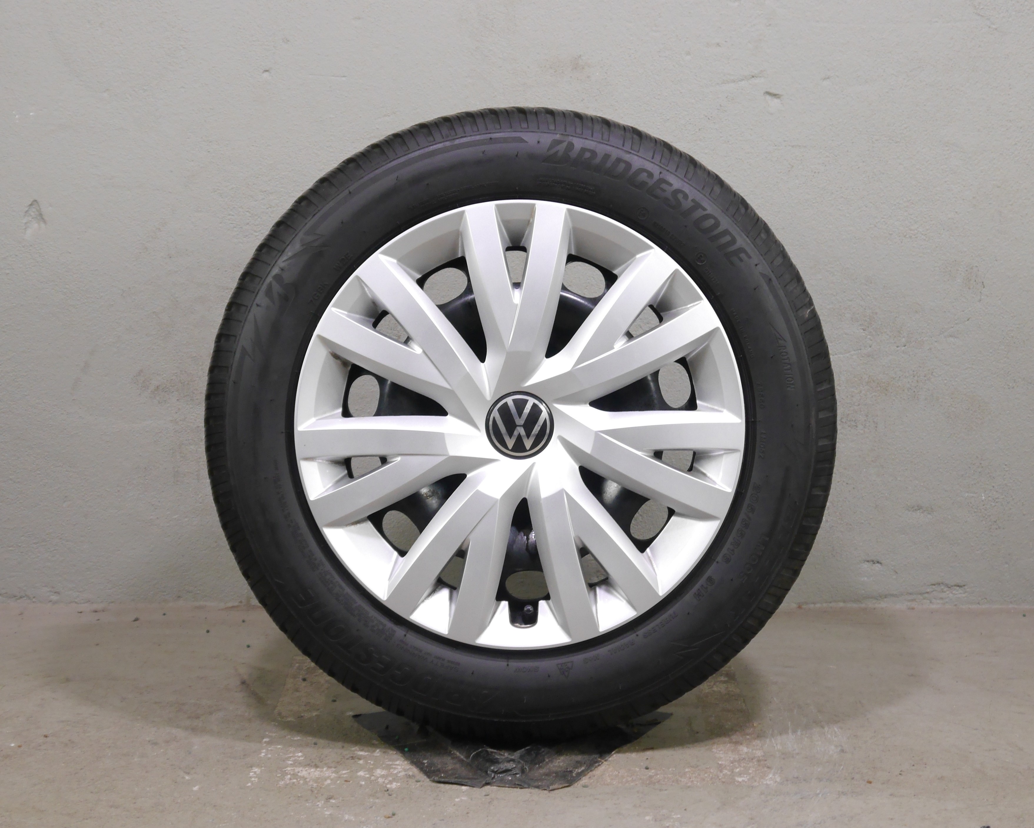 VW Golf Stahlradsatz – Winter 205/55 R16 91H – KBA48738