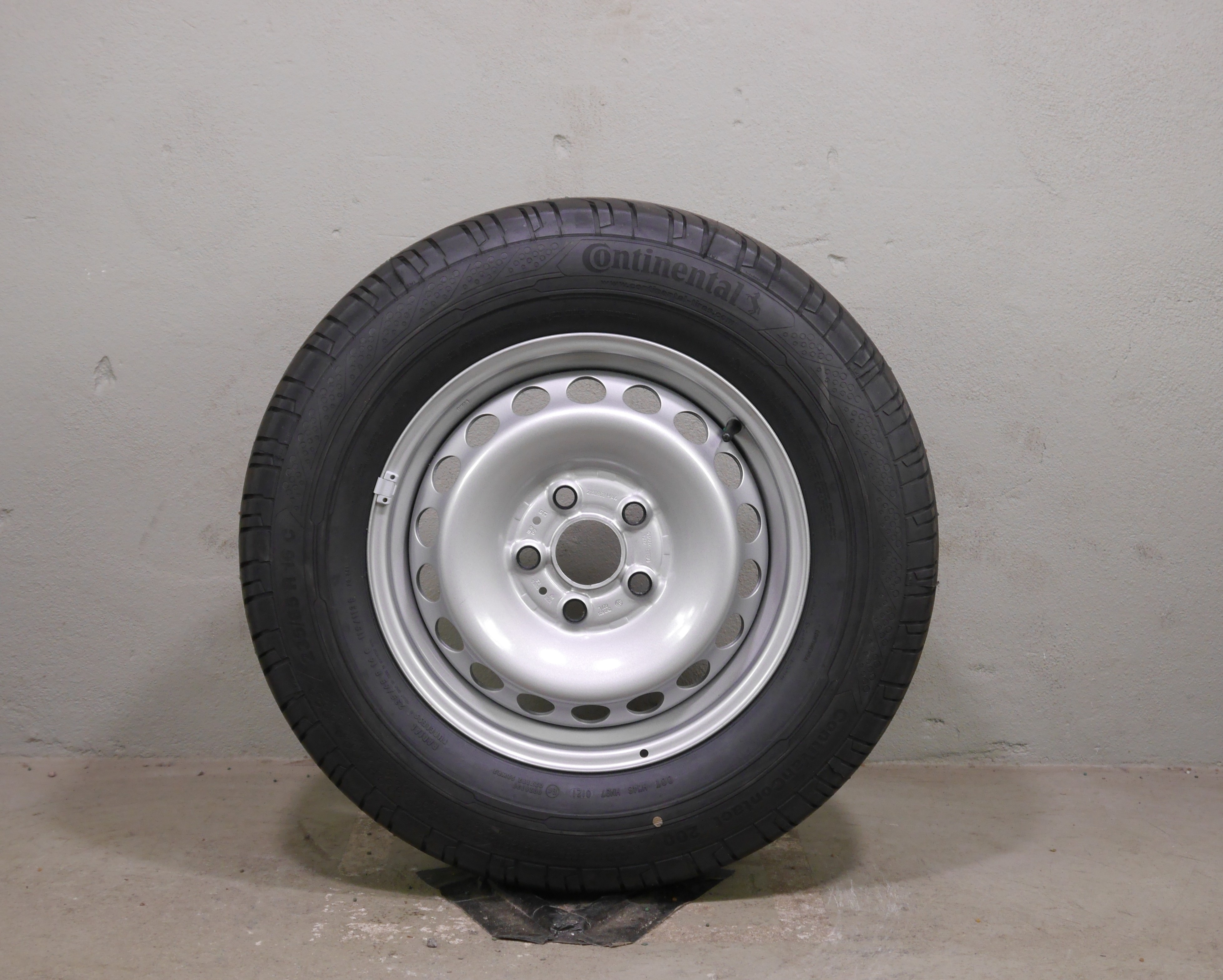 VW Crafter Stahlradsatz – Sommer 235/65 R16 115/113R - 2N0601027L
