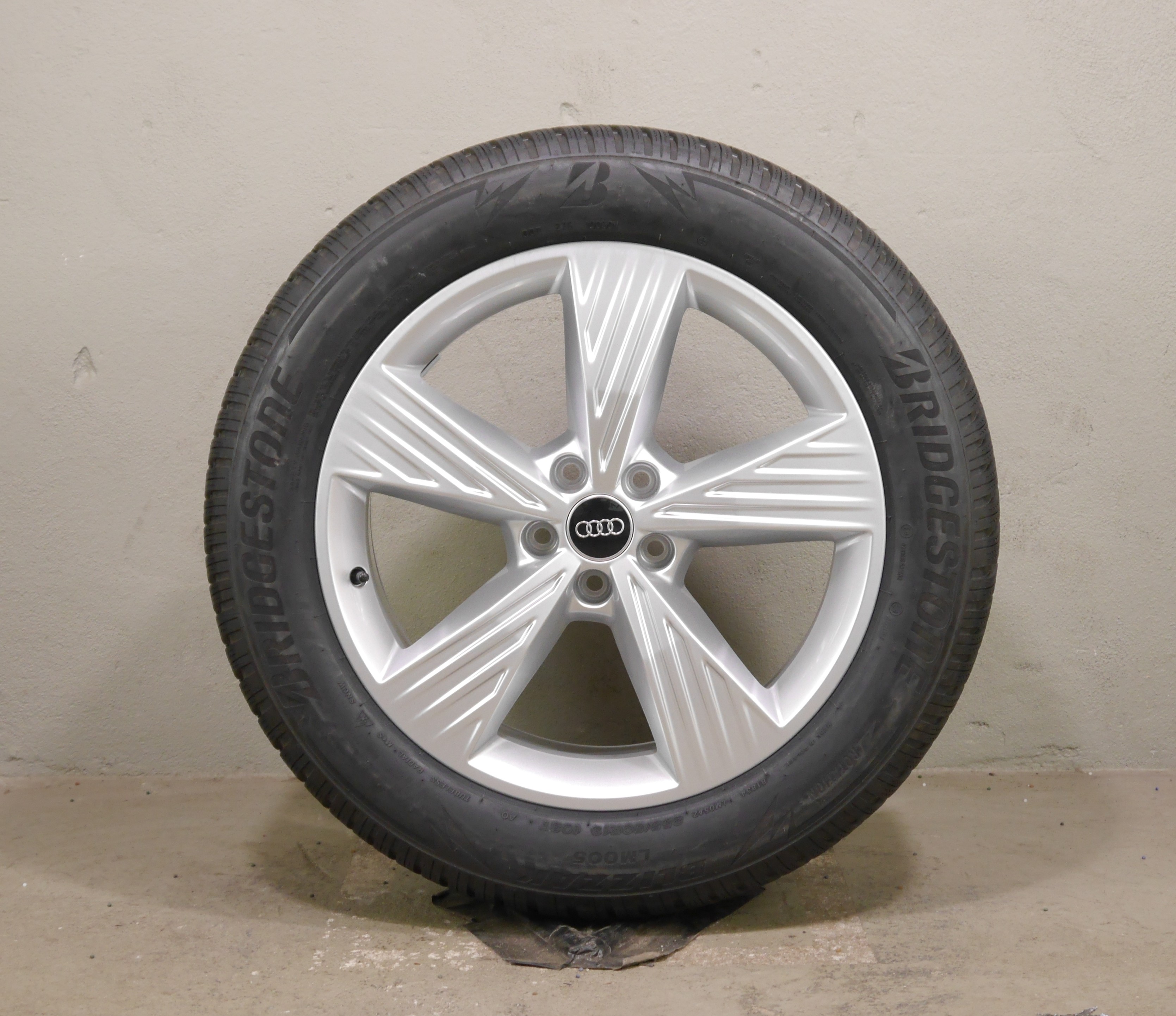 Audi Q4 e-tron Aluradsatz – Winter 235/55 R19 101T, 255/50 R19 103T 89A601025AM