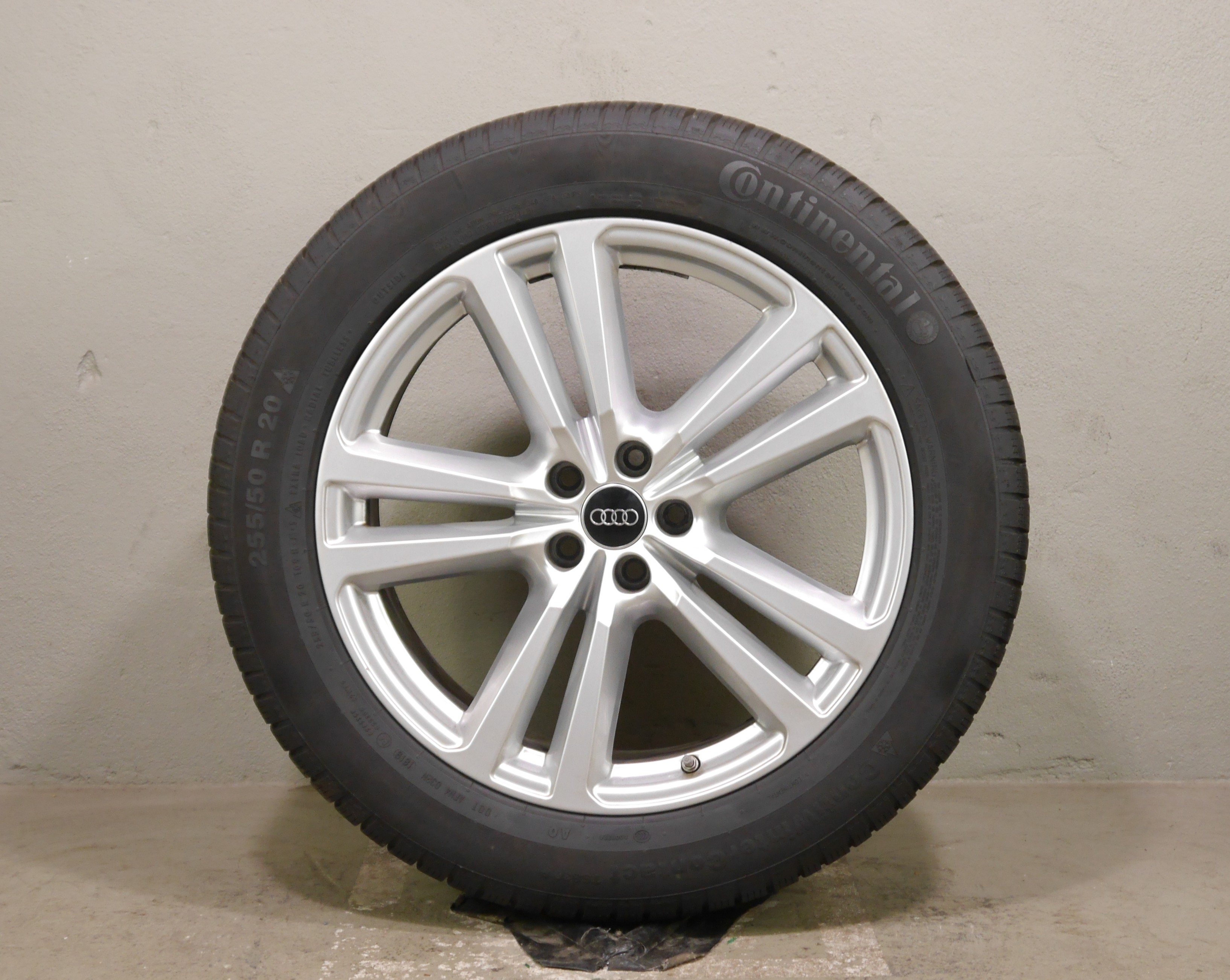 Audi Q7 Aluradsatz – Winter 255/50 R20 109H (AO) – 4M0601025G RDKS