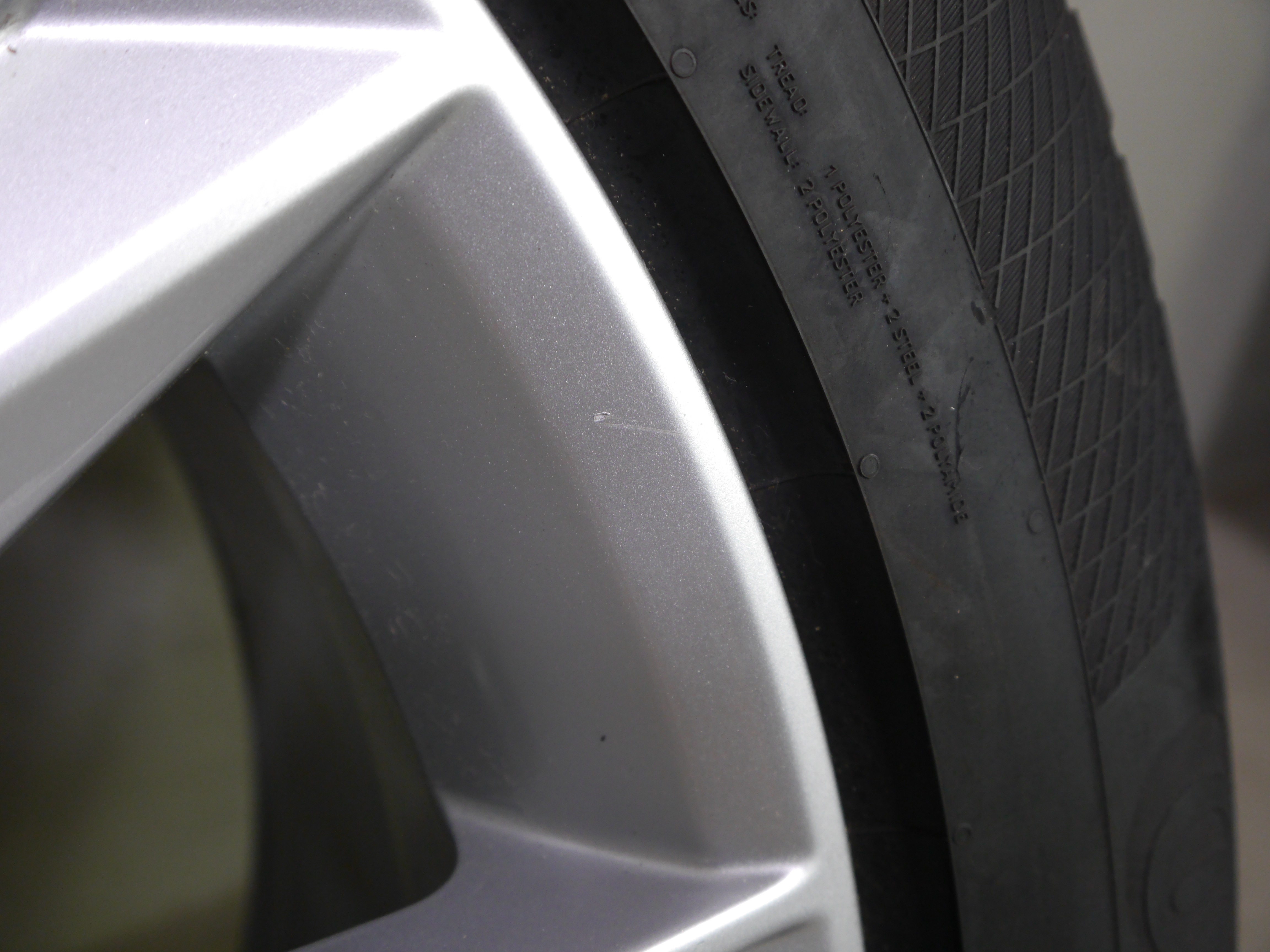 Audi e-tron (GE) Aluradsatz – Winter 255/50 R20 109H (AO) – 4KE071490A