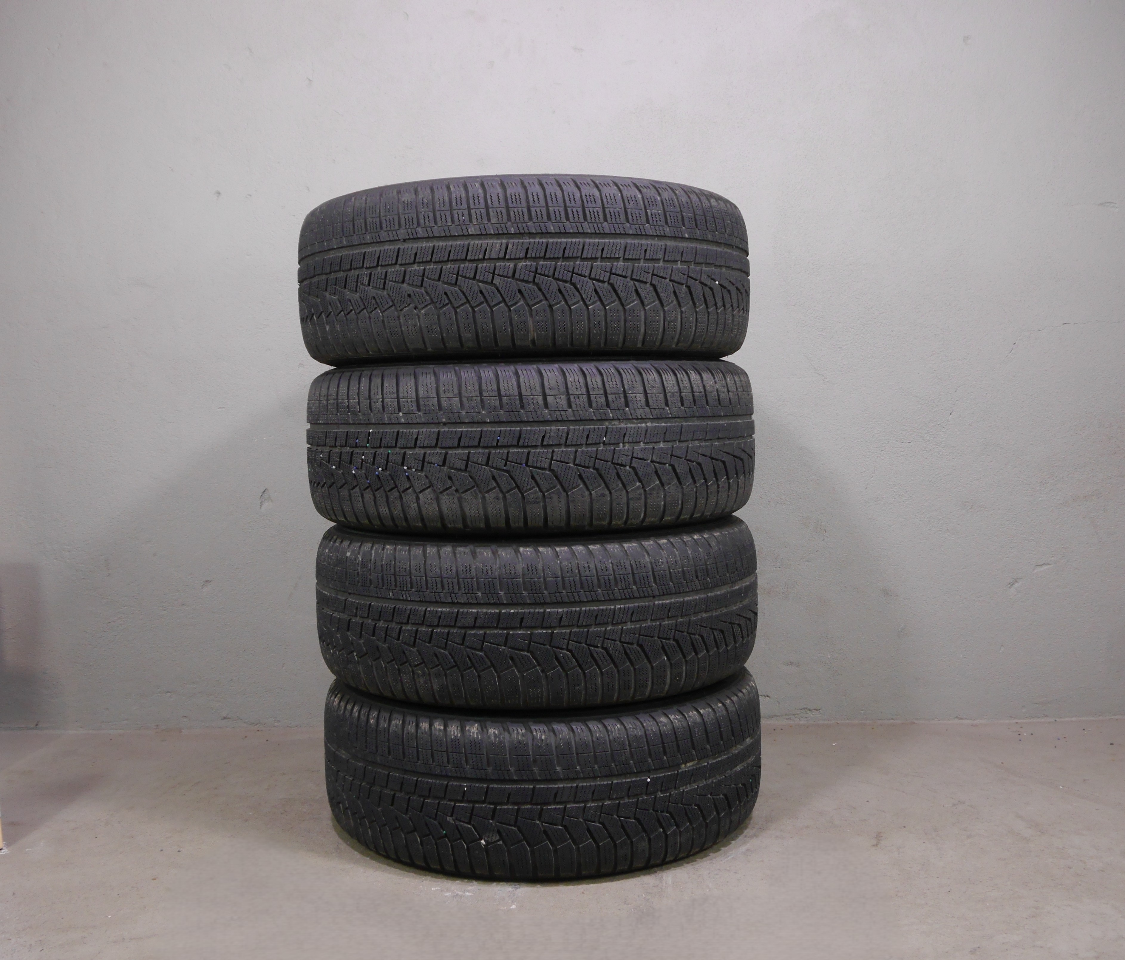 Audi A8 Aluradsatz – Winter 235/50 R19 103H – 4N0601025J