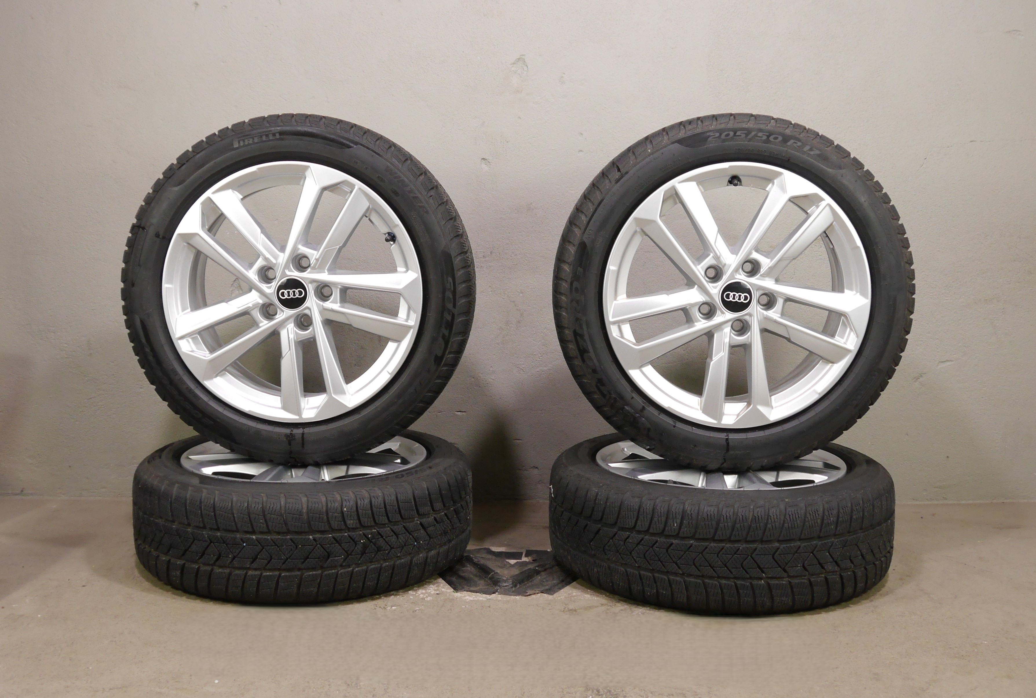Audi A3 Sportback Aluradsatz – Winter 205/50 R17 93H (AO1) – 8Y0601025L