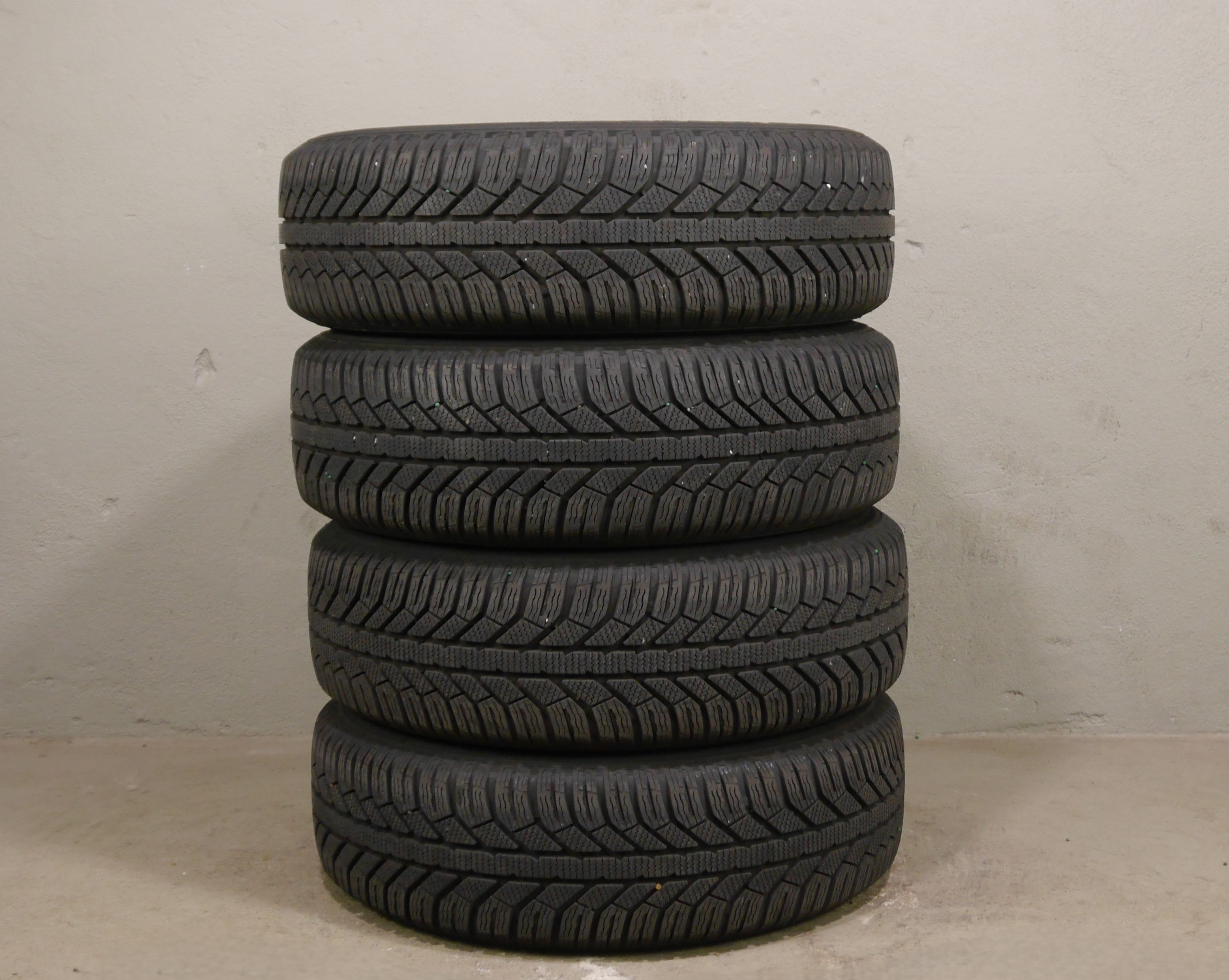 Seat Ibiza Stahlradsatz – Winter 185/65 R15 88T (AO) – 2Q0601027A/AC