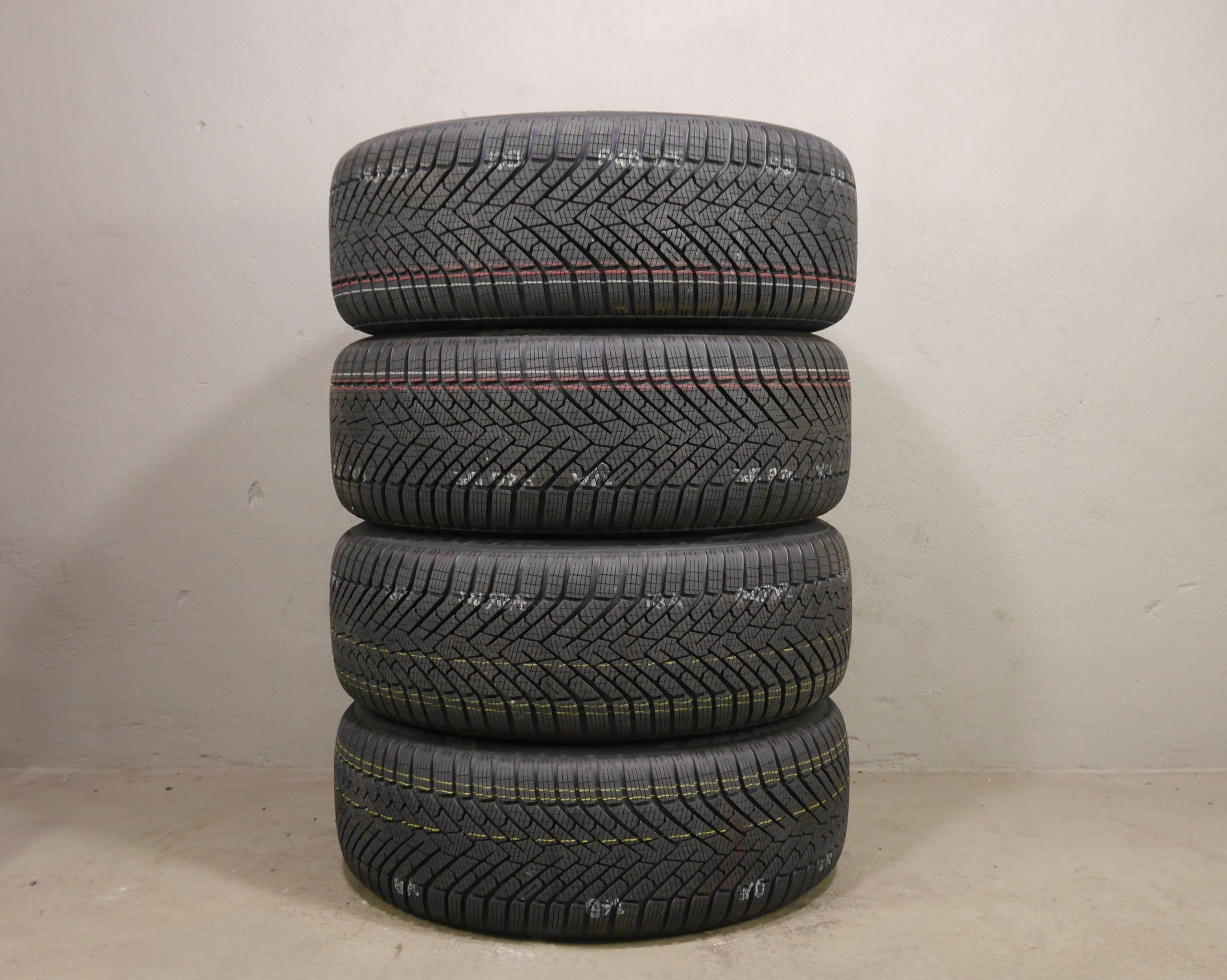 VW ID.7 (ED) Aluradsatz – Winter 235/50 R19 99H  255/45 R19 100H – 14B601025C/D Inkl. Seal
