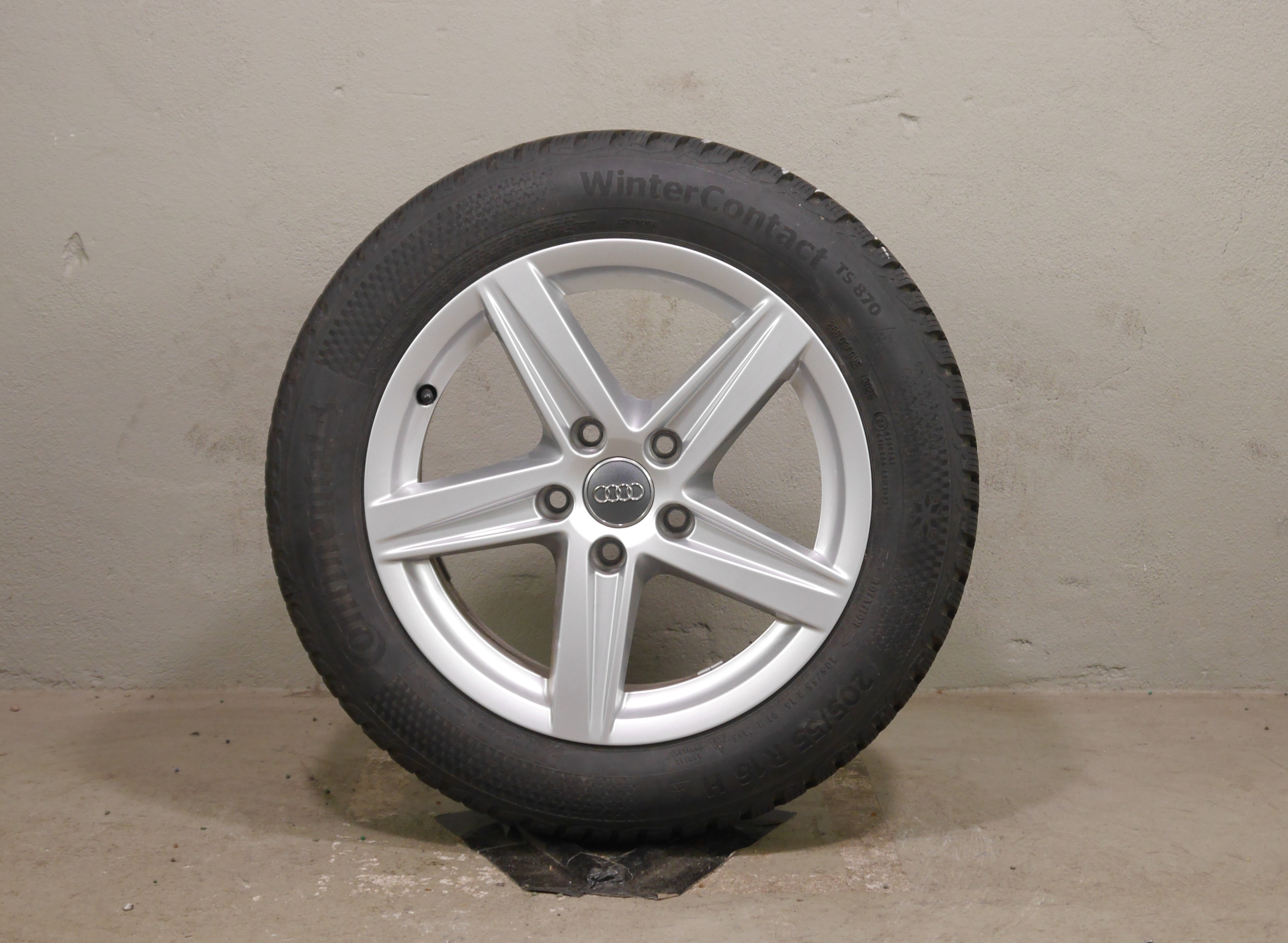 Audi A3 Aluradsatz – Winter 205/55 R16 91H (AO) – 8V0601025CR
