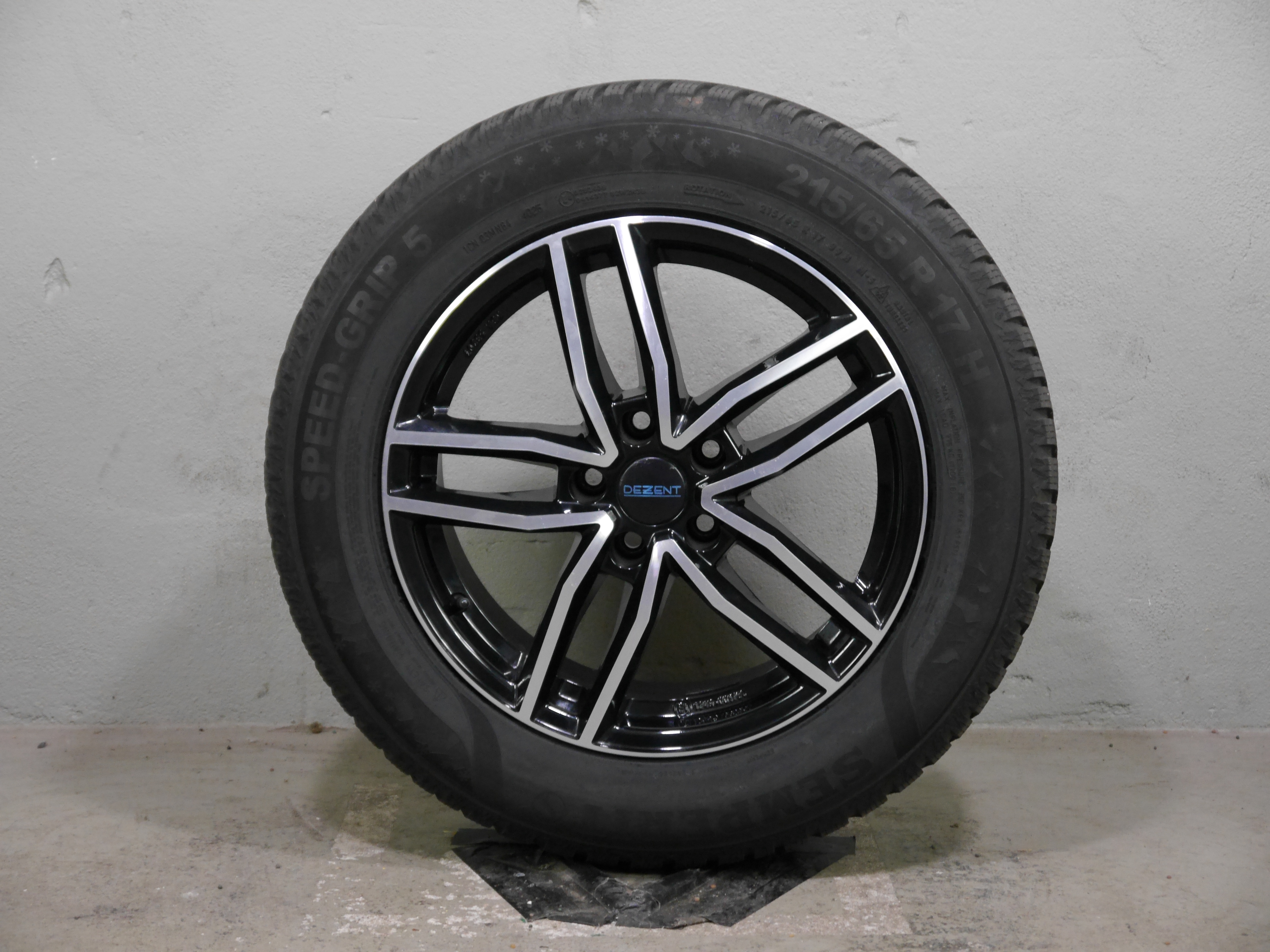 VW Touran Aluradsatz – Winter 215/65 R17 99H – KBA53207